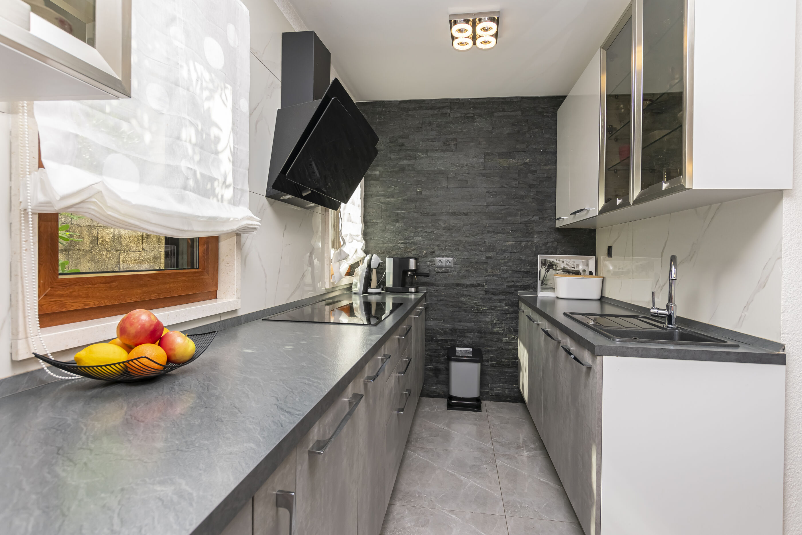 Apartment Panorama 101821-A1