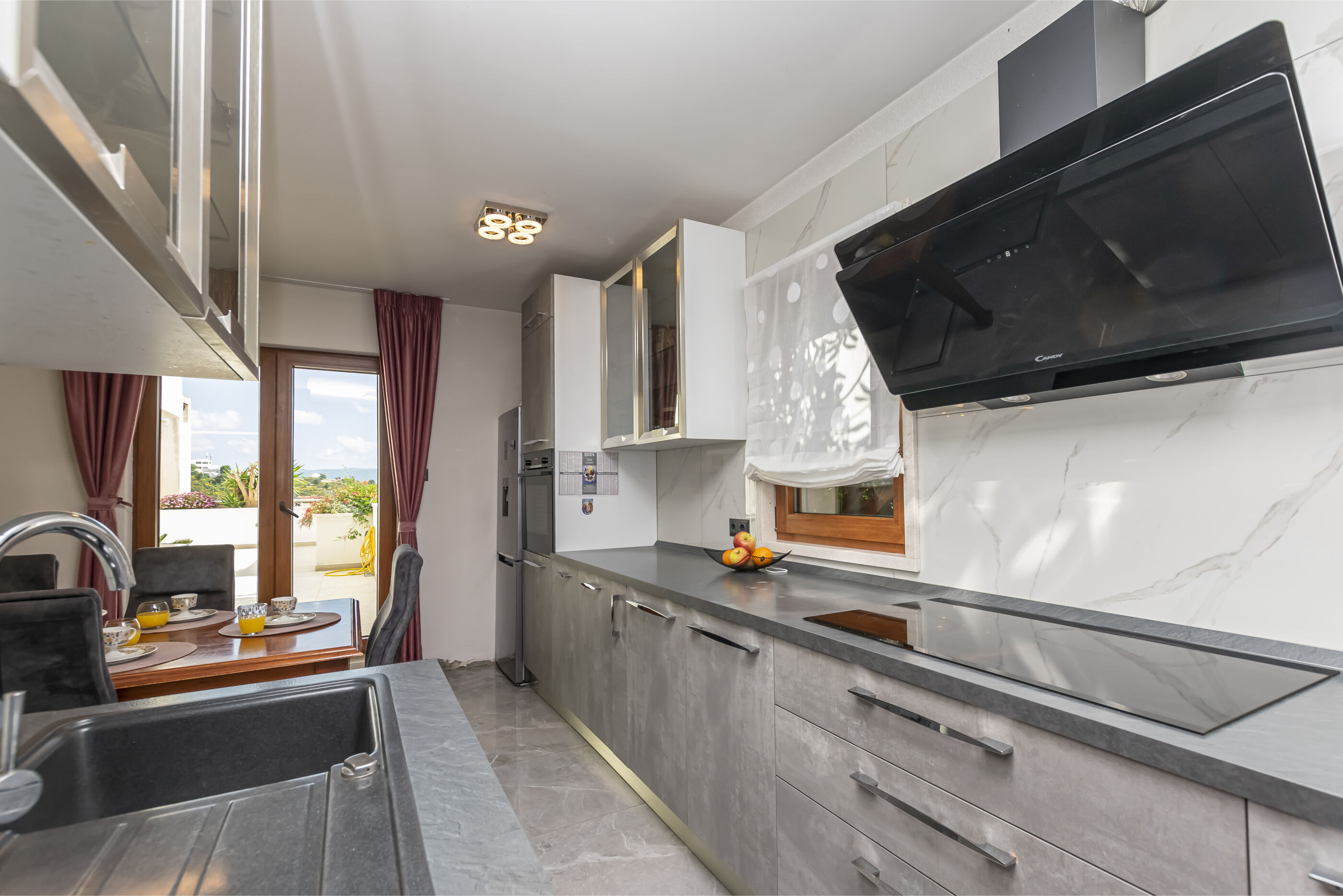 Apartment Panorama 101821-A1