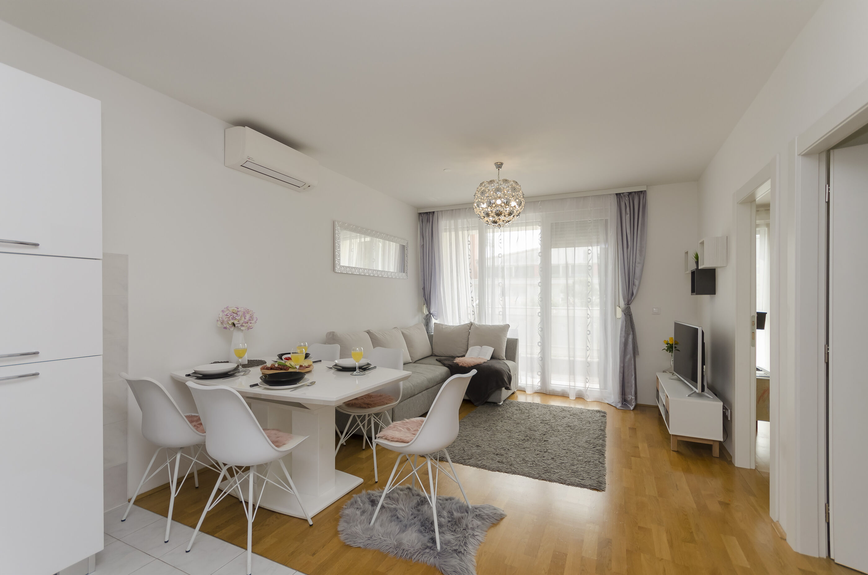 Apartment L&I 101131-A1