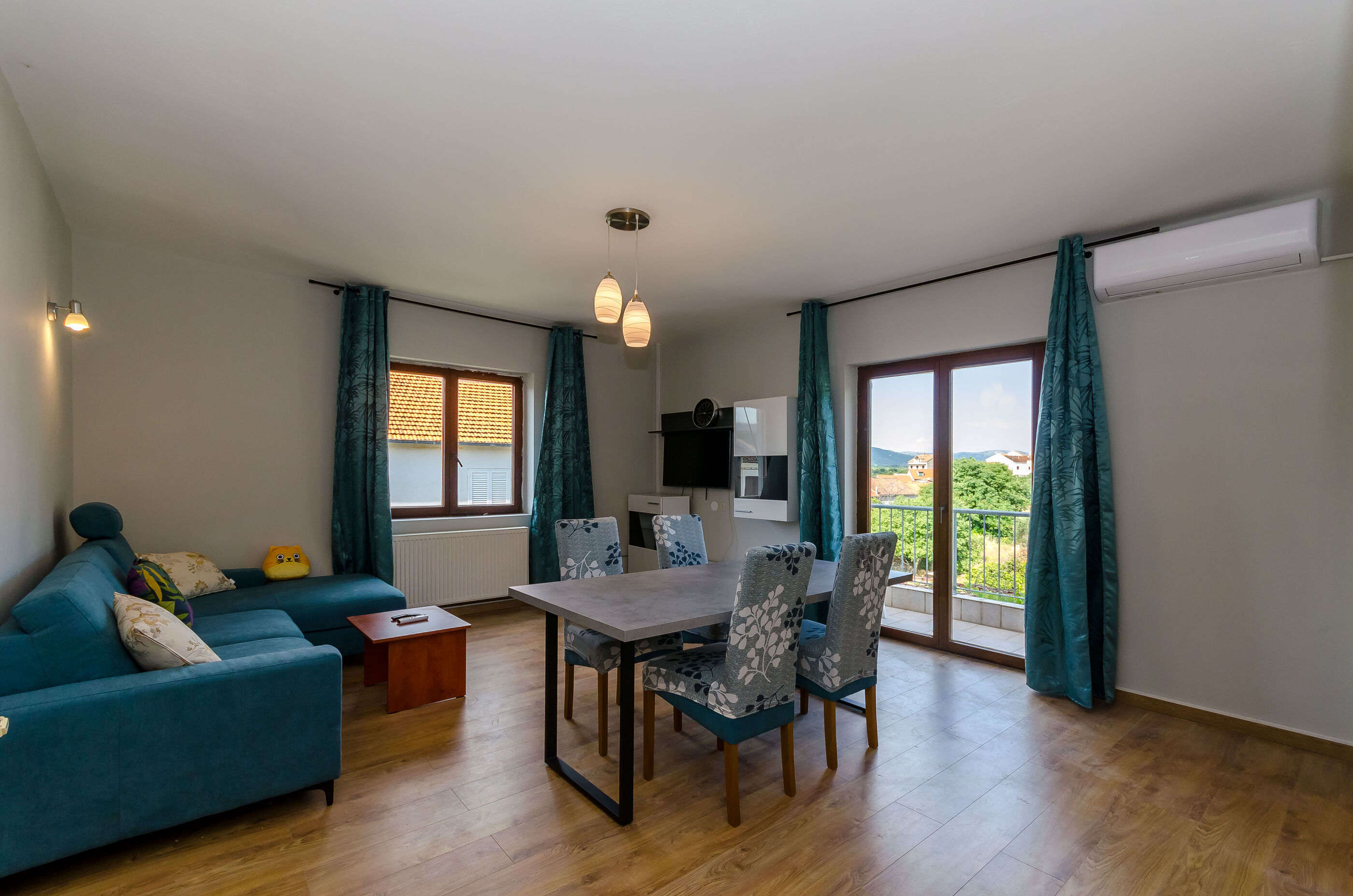 Apartment Near Bridge 113101-A1