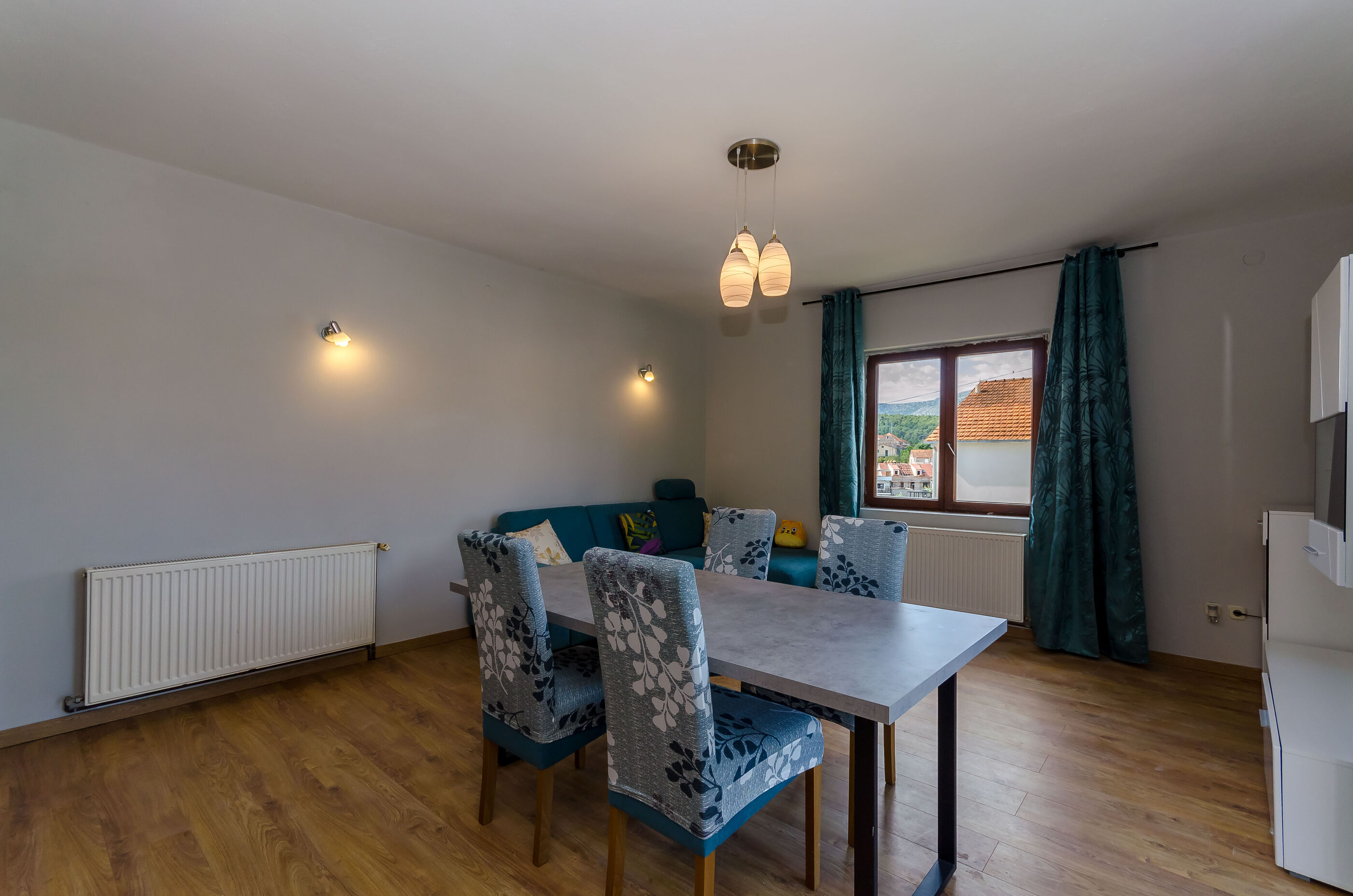Apartment Near Bridge 113101-A1