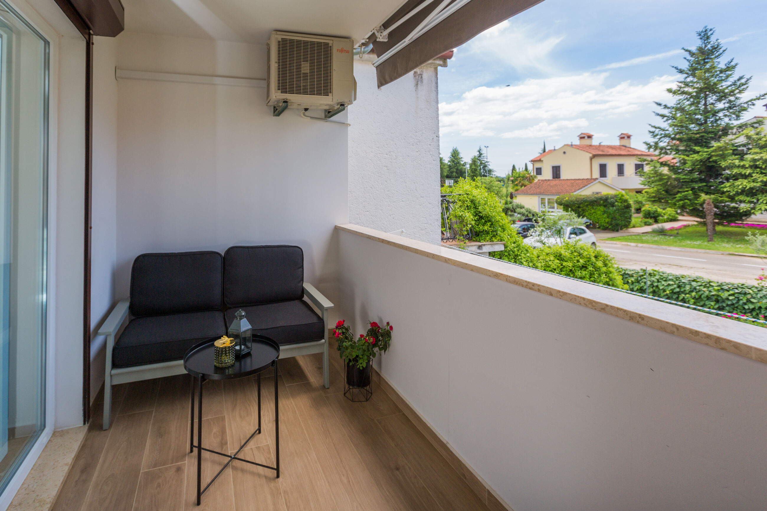 Apartment Luka Premium 99837-A1
