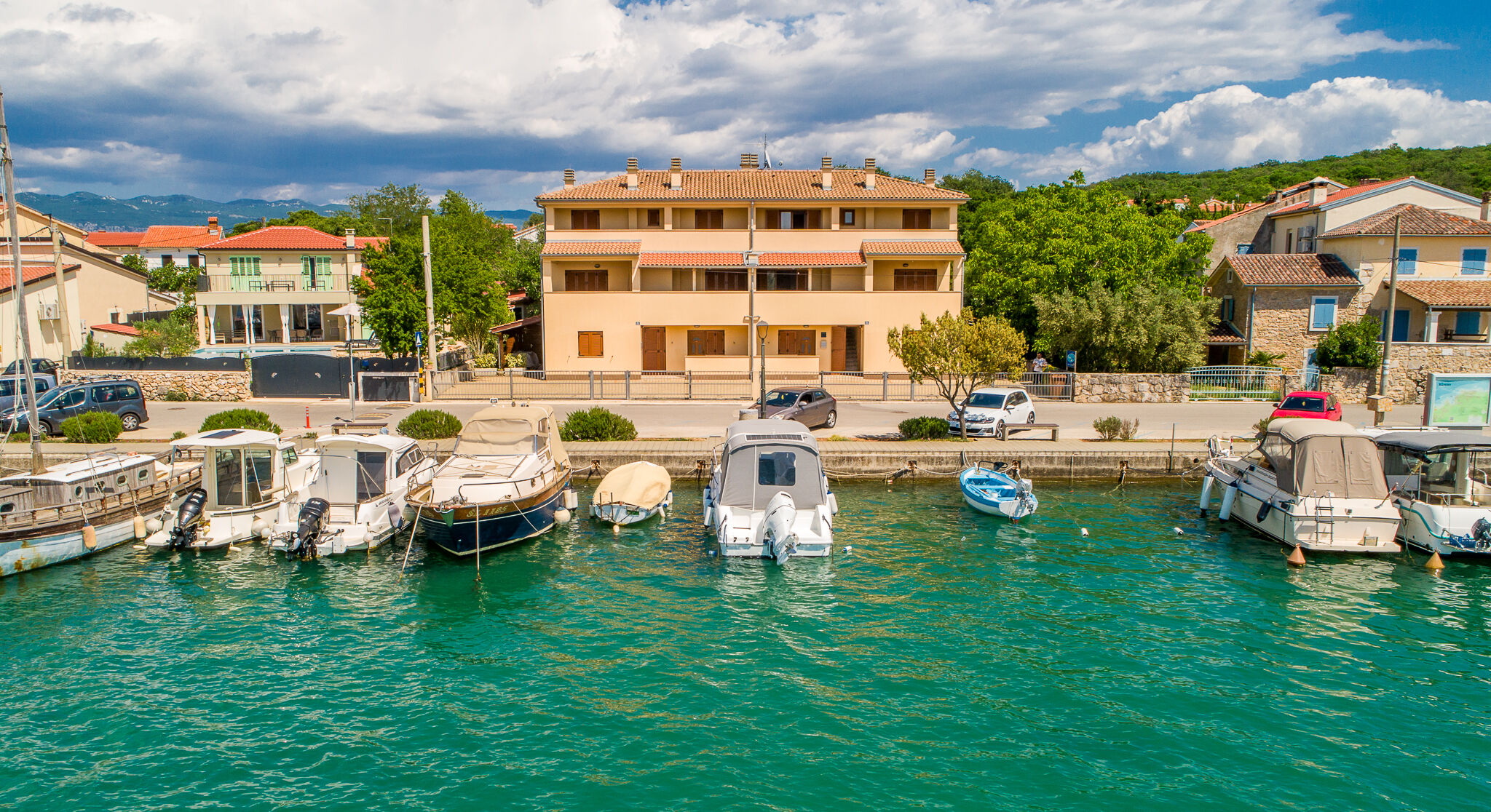 Apartments Celeste 62085-A4
