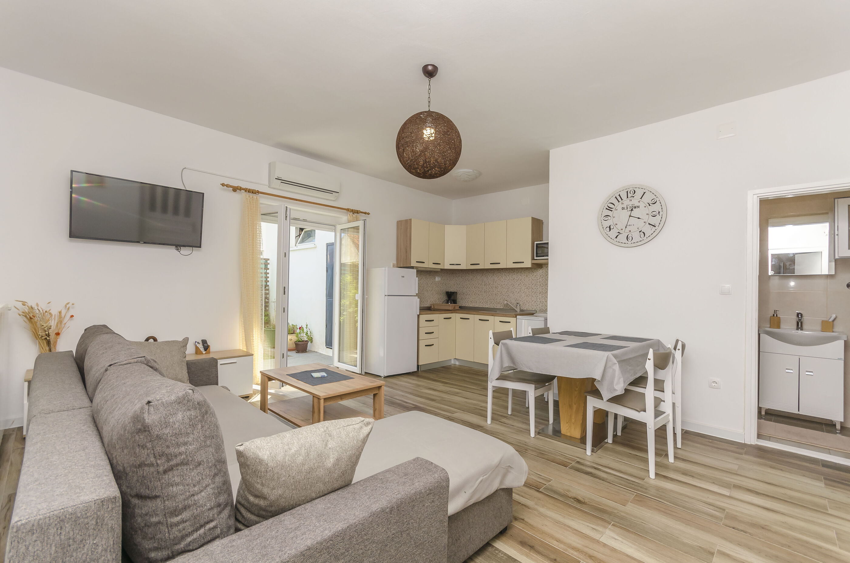 House Sanja 87911-K1