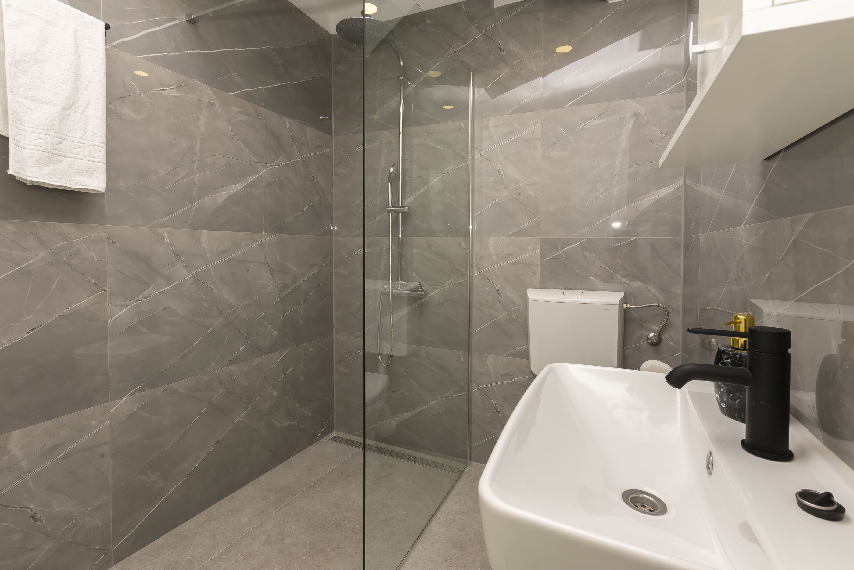 Apartment Ivano 61101-A2