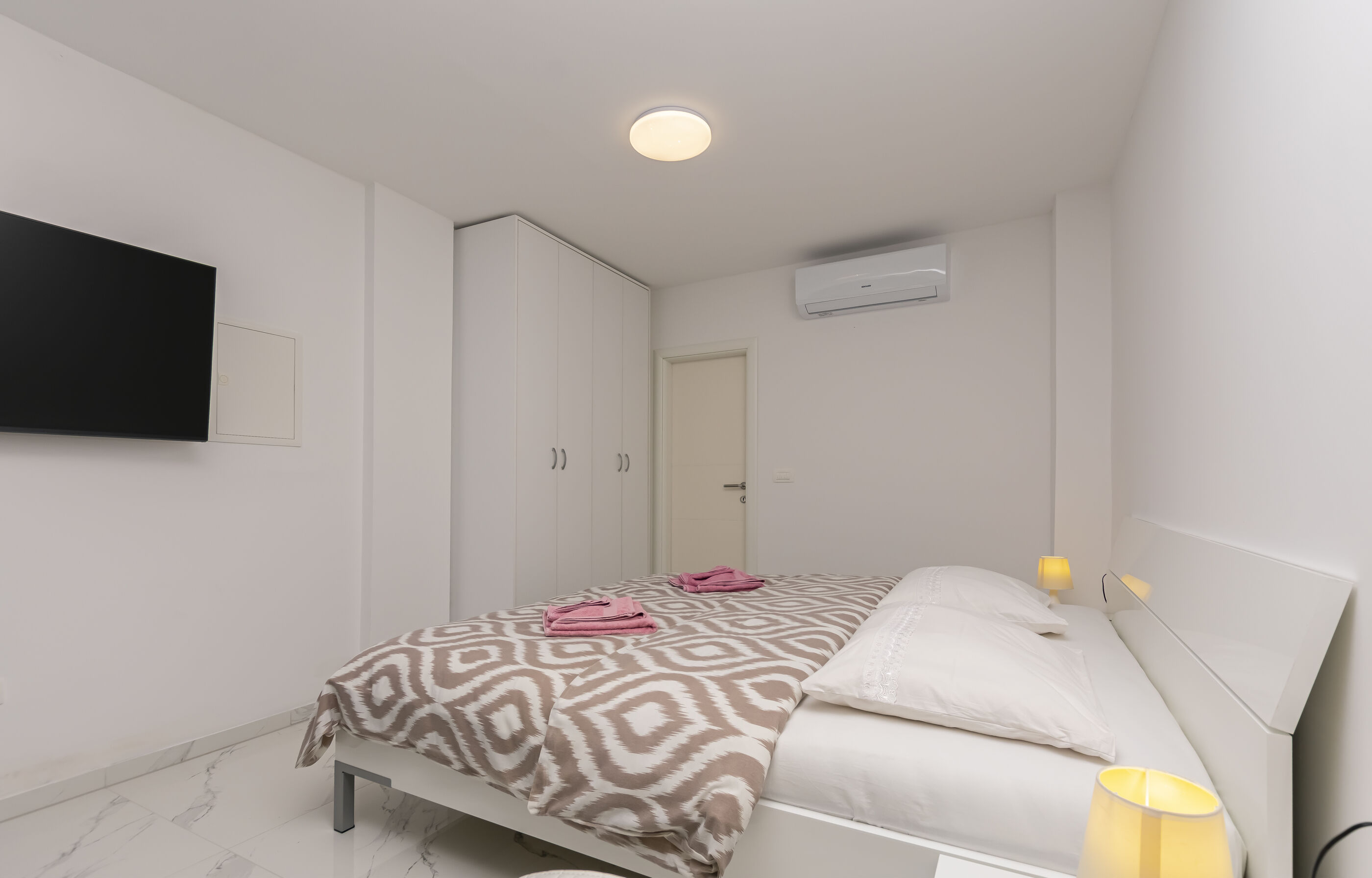 Apartment Ivano 61101-A2