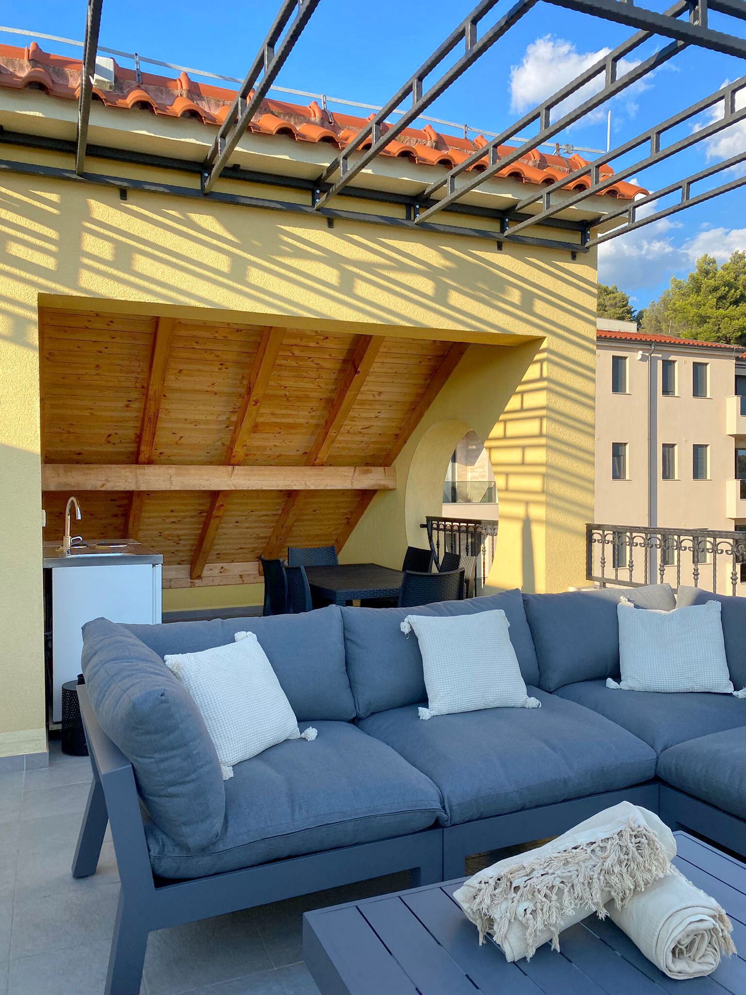 House DMS 112941-K1