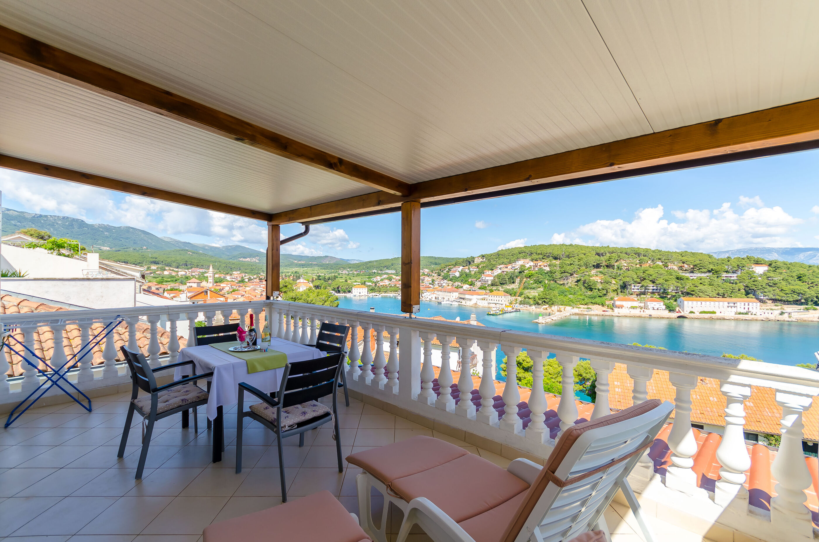 Apartments Jakov 30531-A2