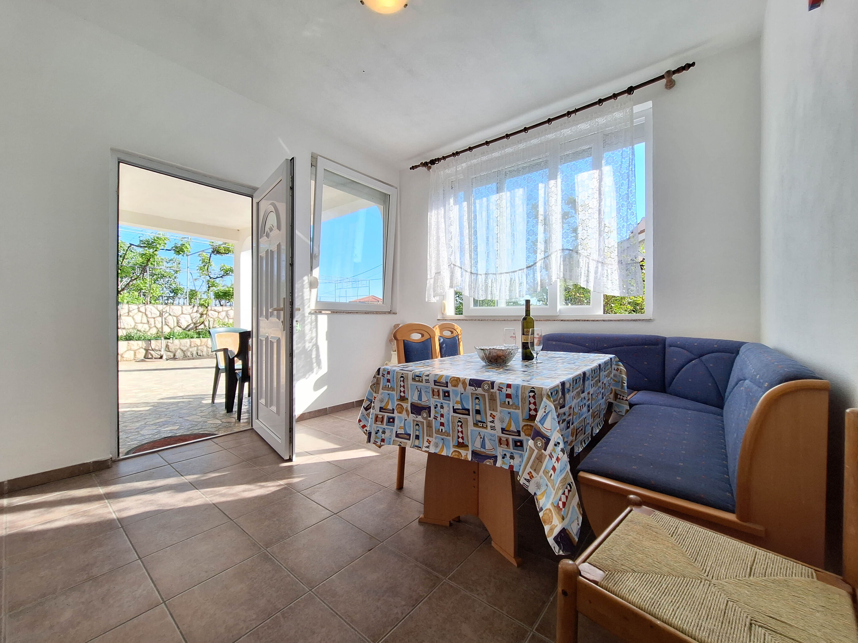 Apartments Mirko R 69281-A3
