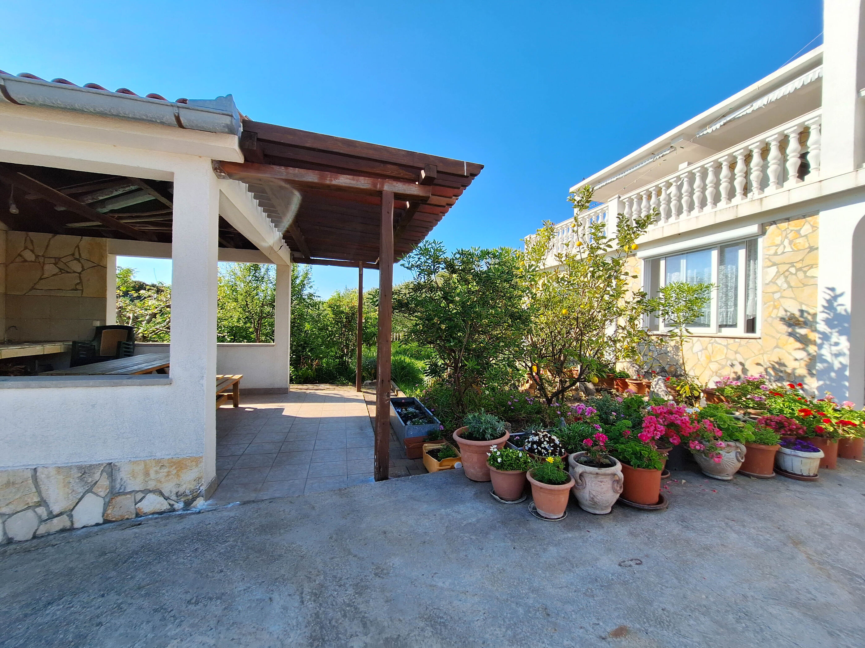 Apartments Mirko R 69281-A2