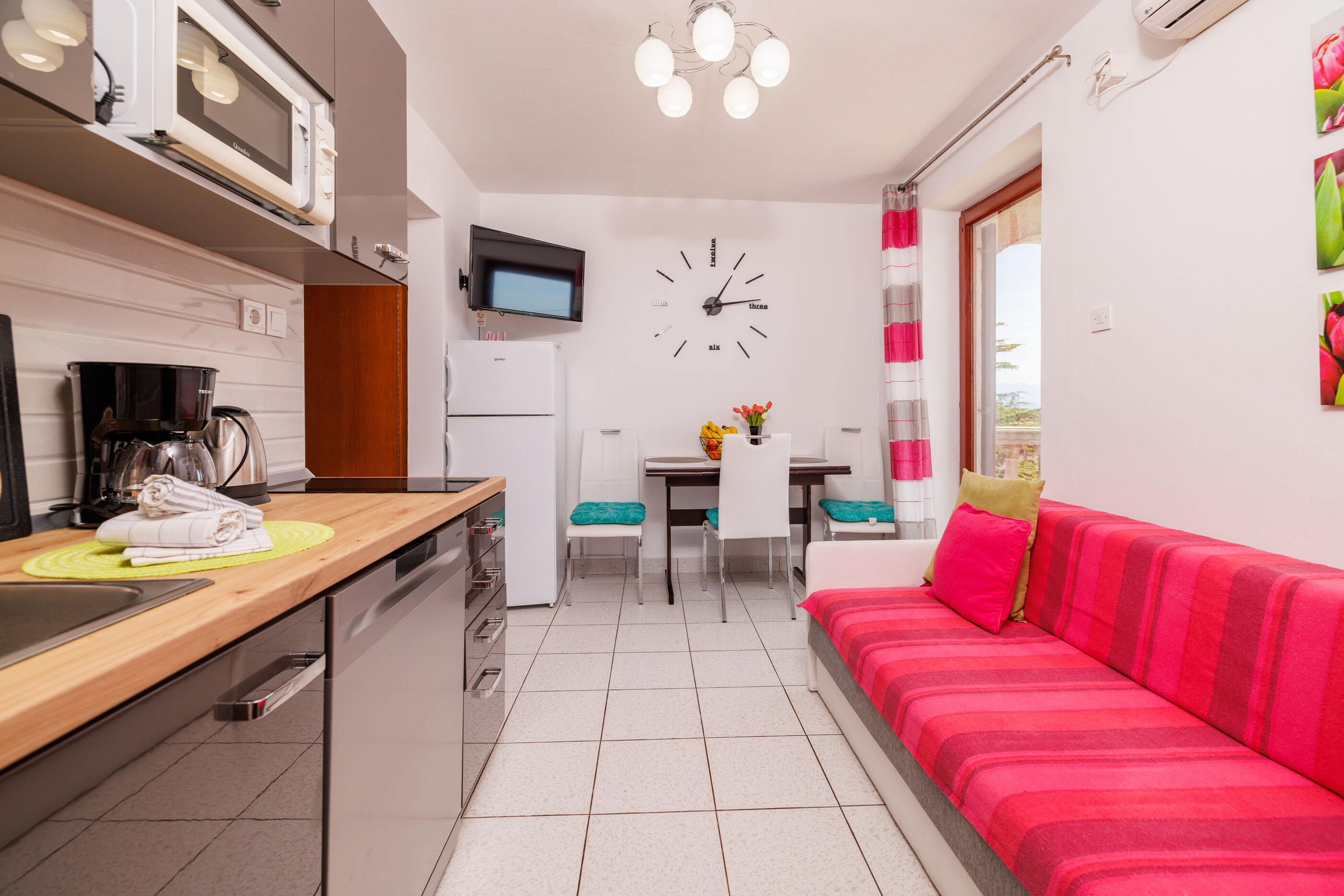 Apartments Mira 90871-A1