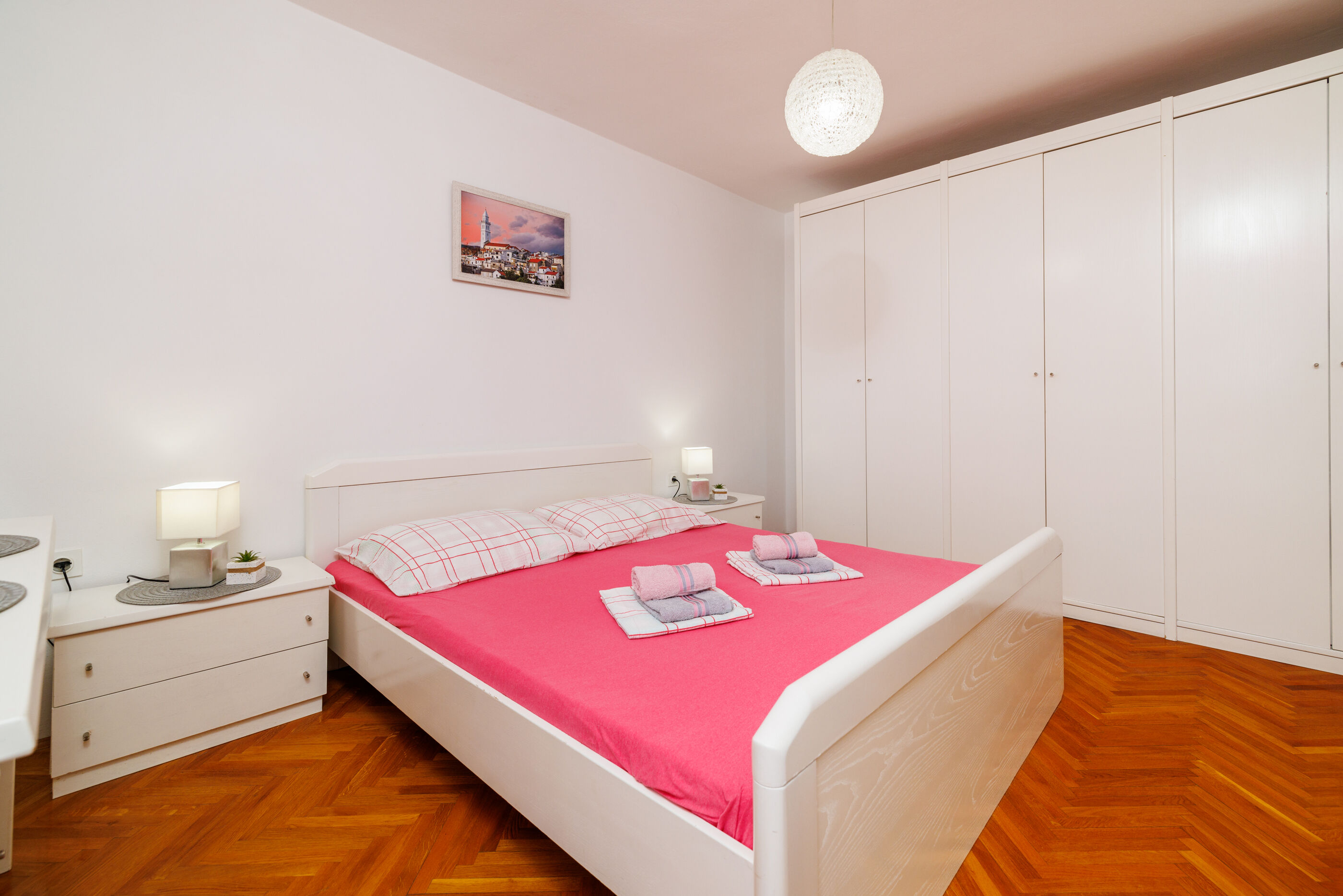 Apartments Mira 90871-A1