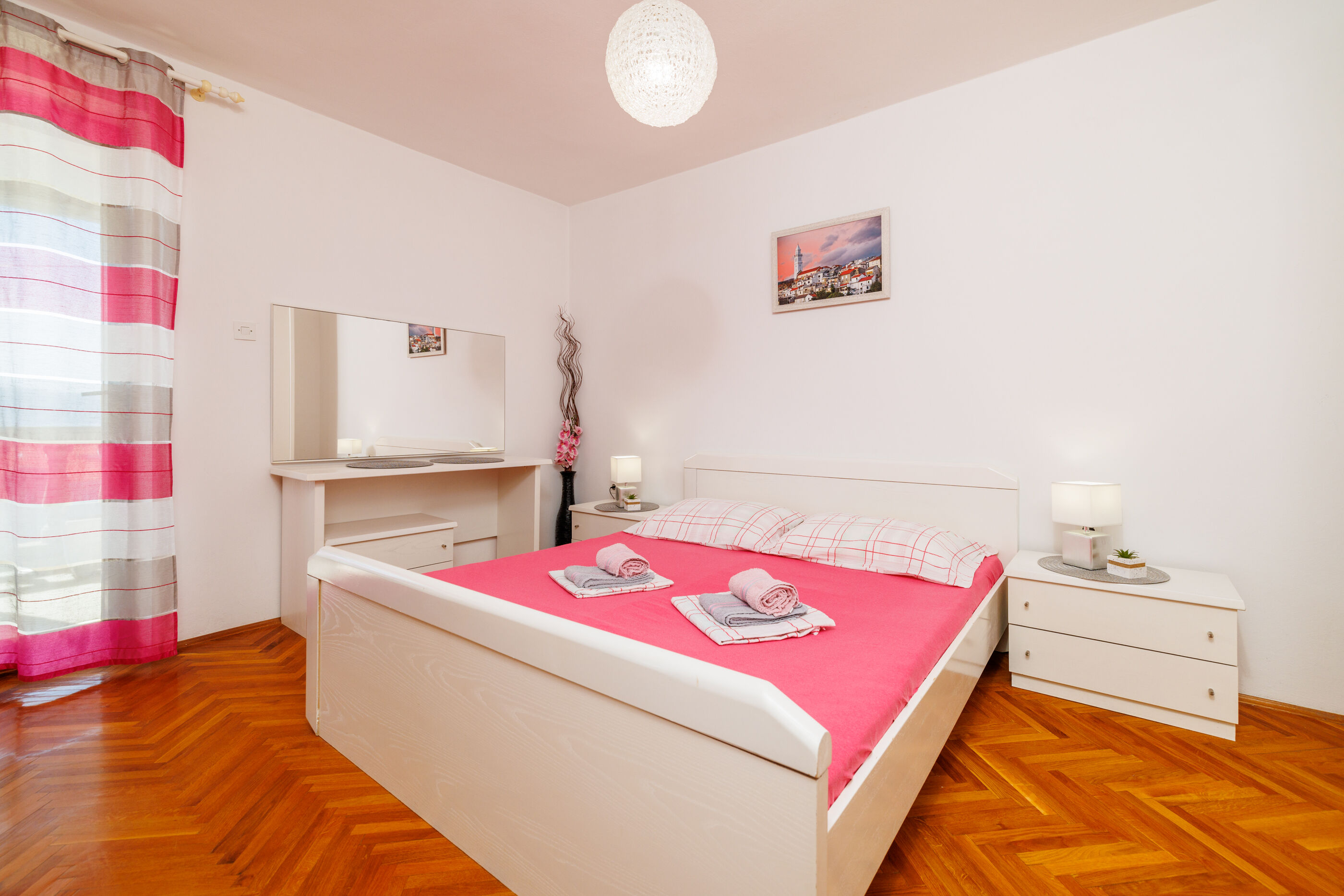 Apartments Mira 90871-A1