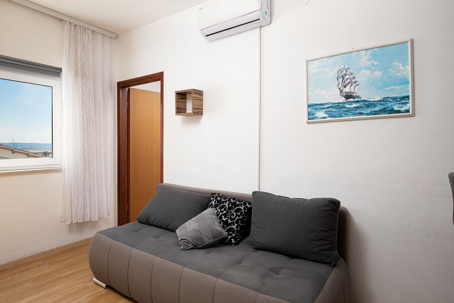 Apartment Vladimir 74881-A2
