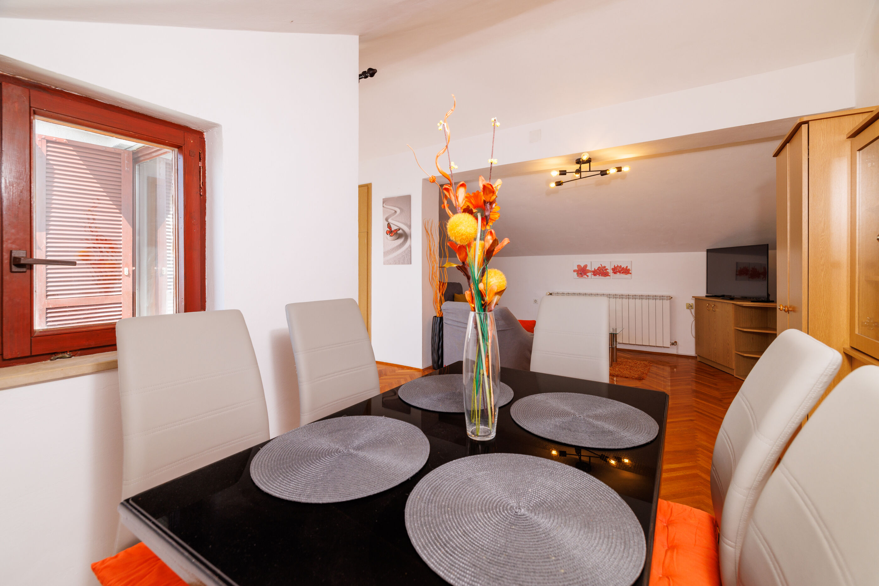 Apartments Mira 90871-A4