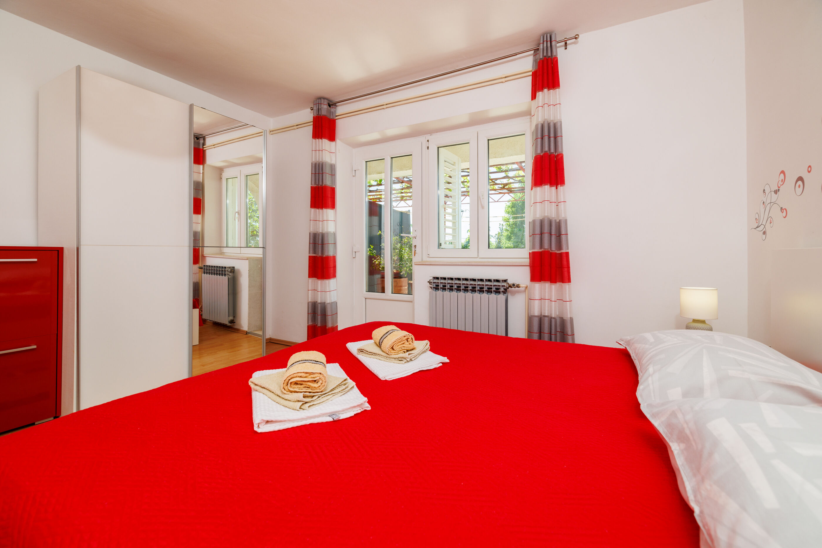 Apartments Mira 90871-A3