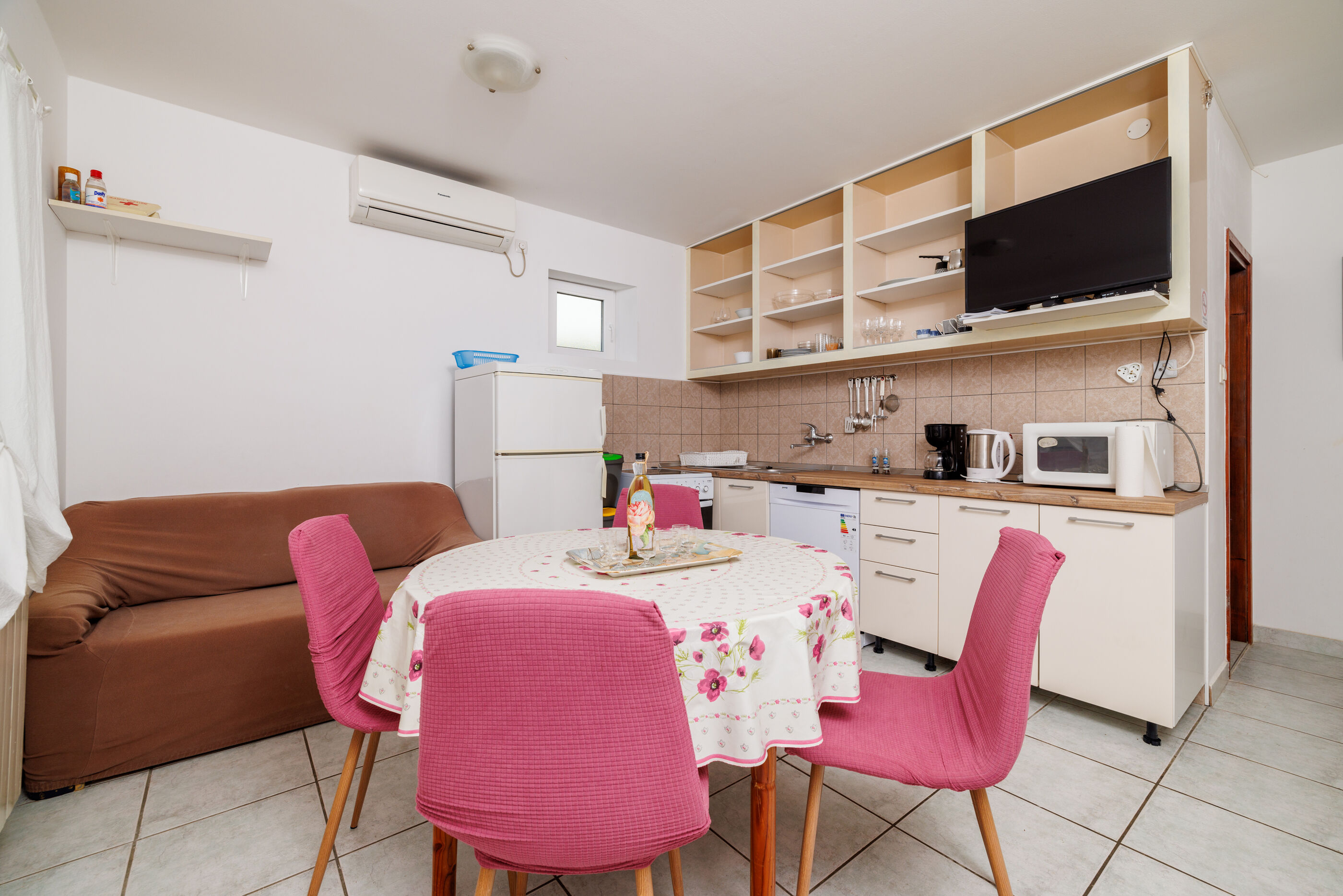 Apartments Slobodanka 86671-A1