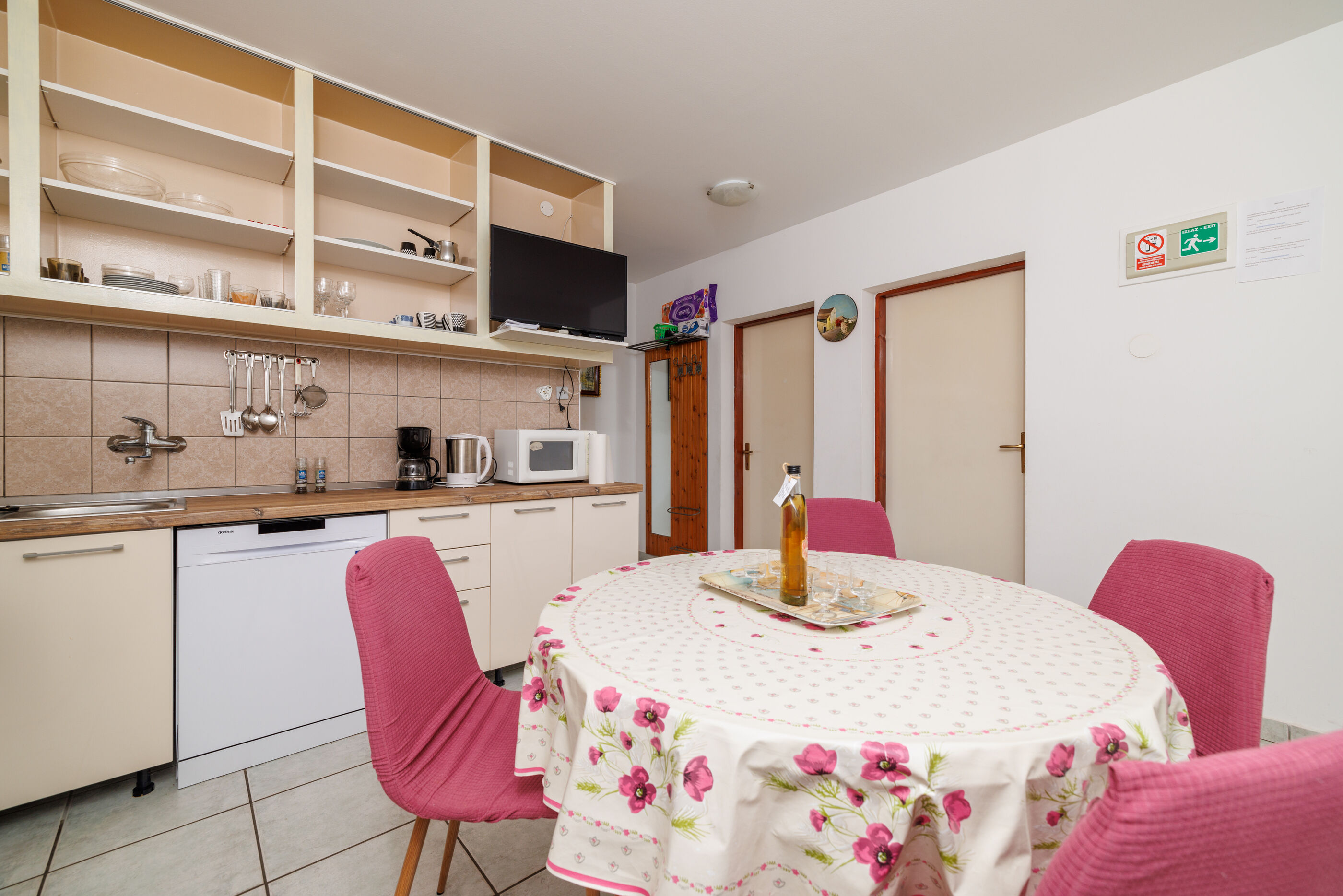 Apartments Slobodanka 86671-A1
