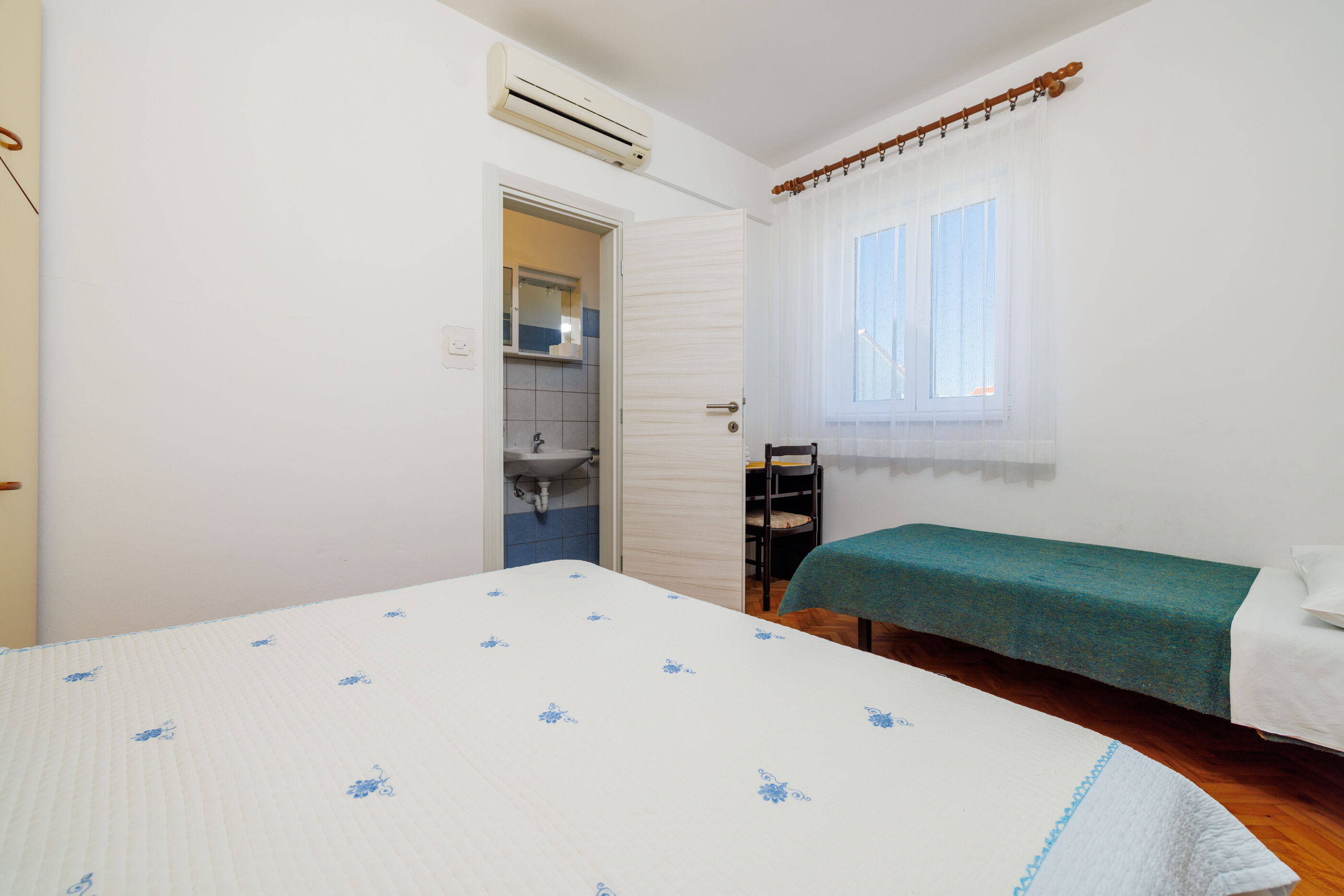 Apartments Ivan C 97651-A2