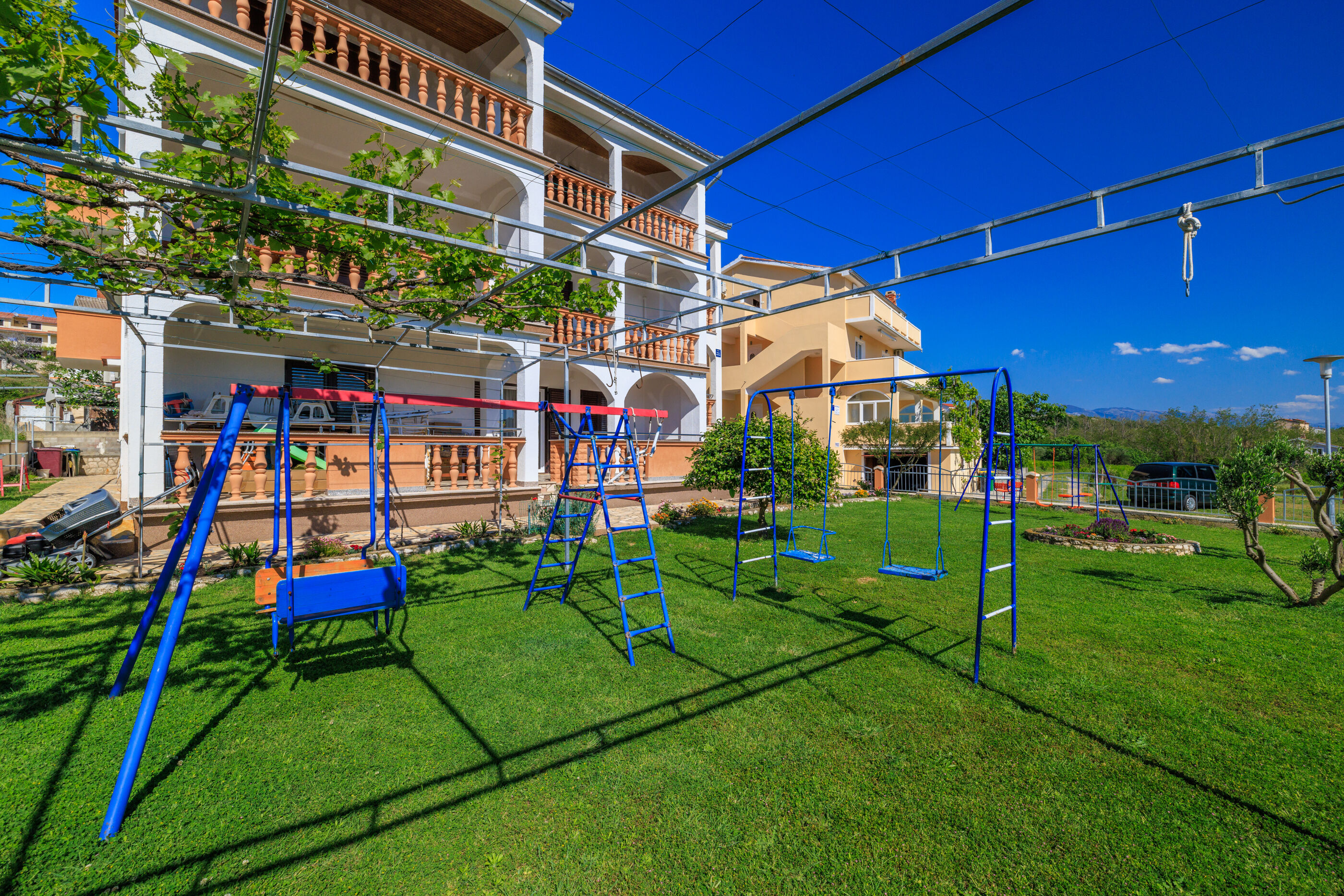 Apartments Danica 88001-A2
