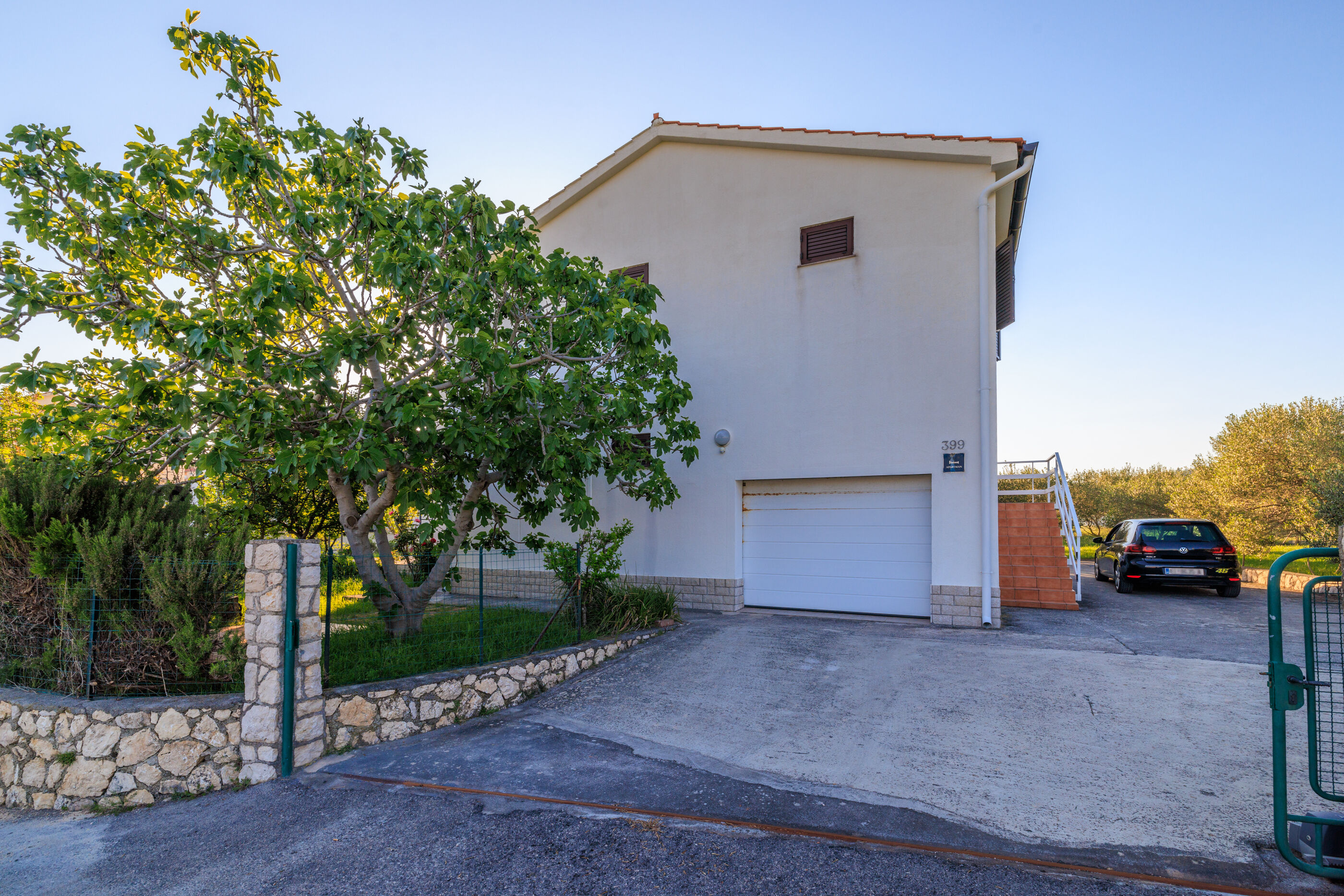 Apartments Biserka 65371-A2