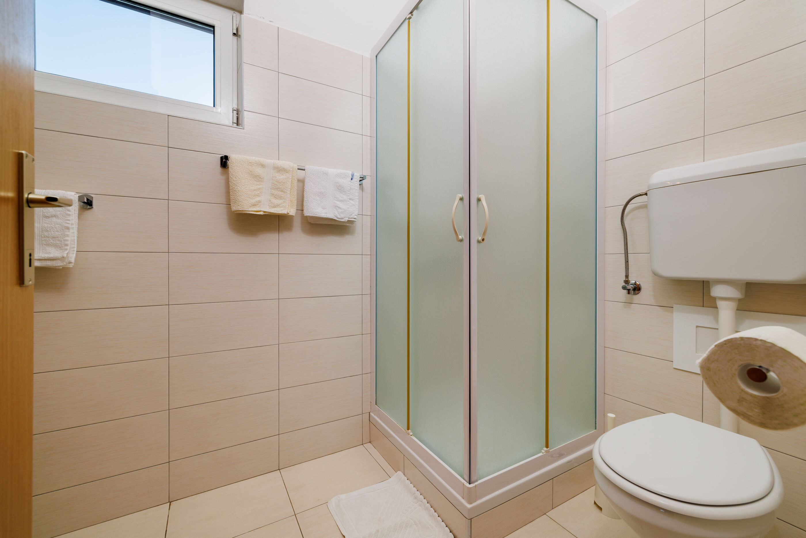 Apartments Biserka 65371-A1