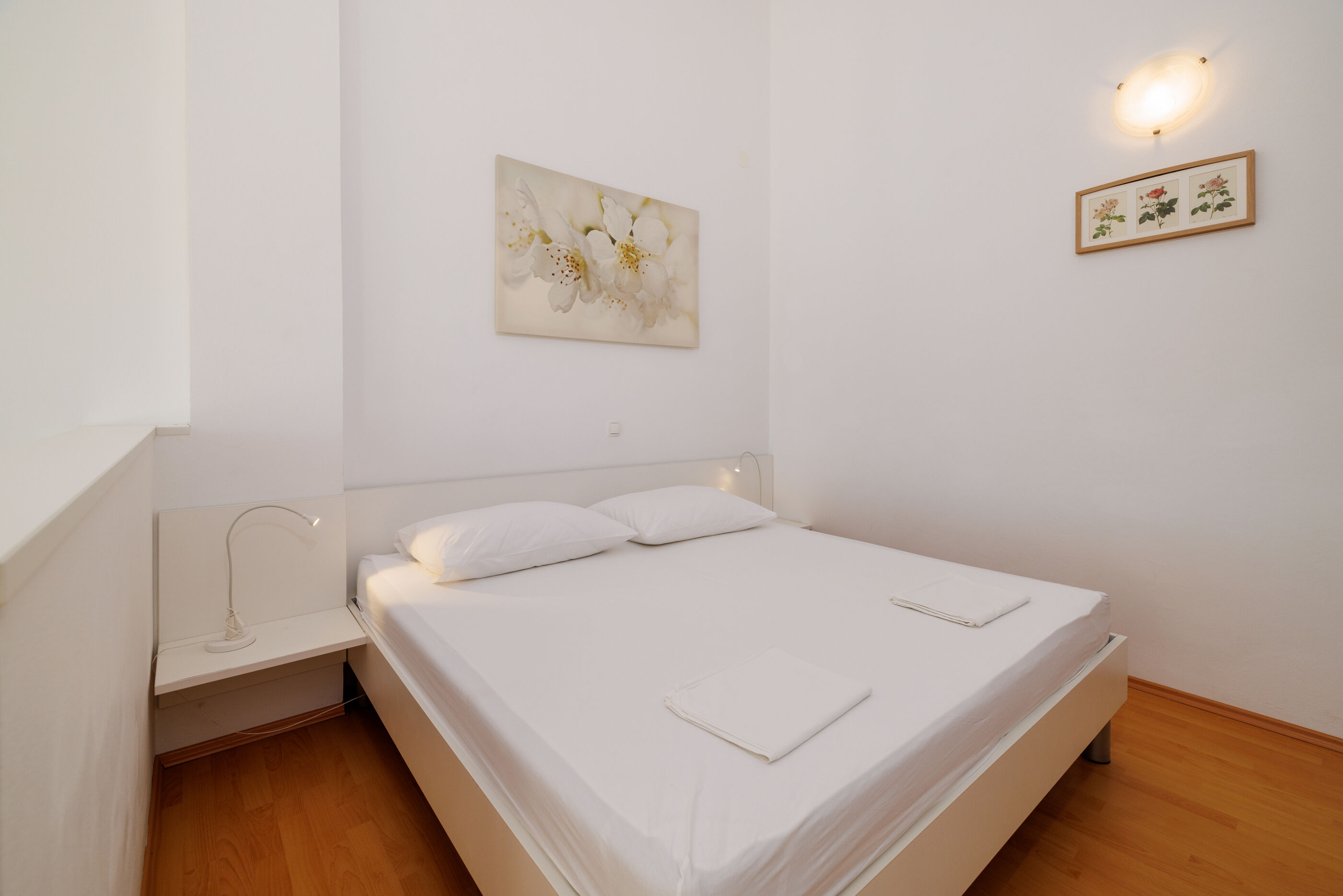 Apartments Biserka 65371-A2