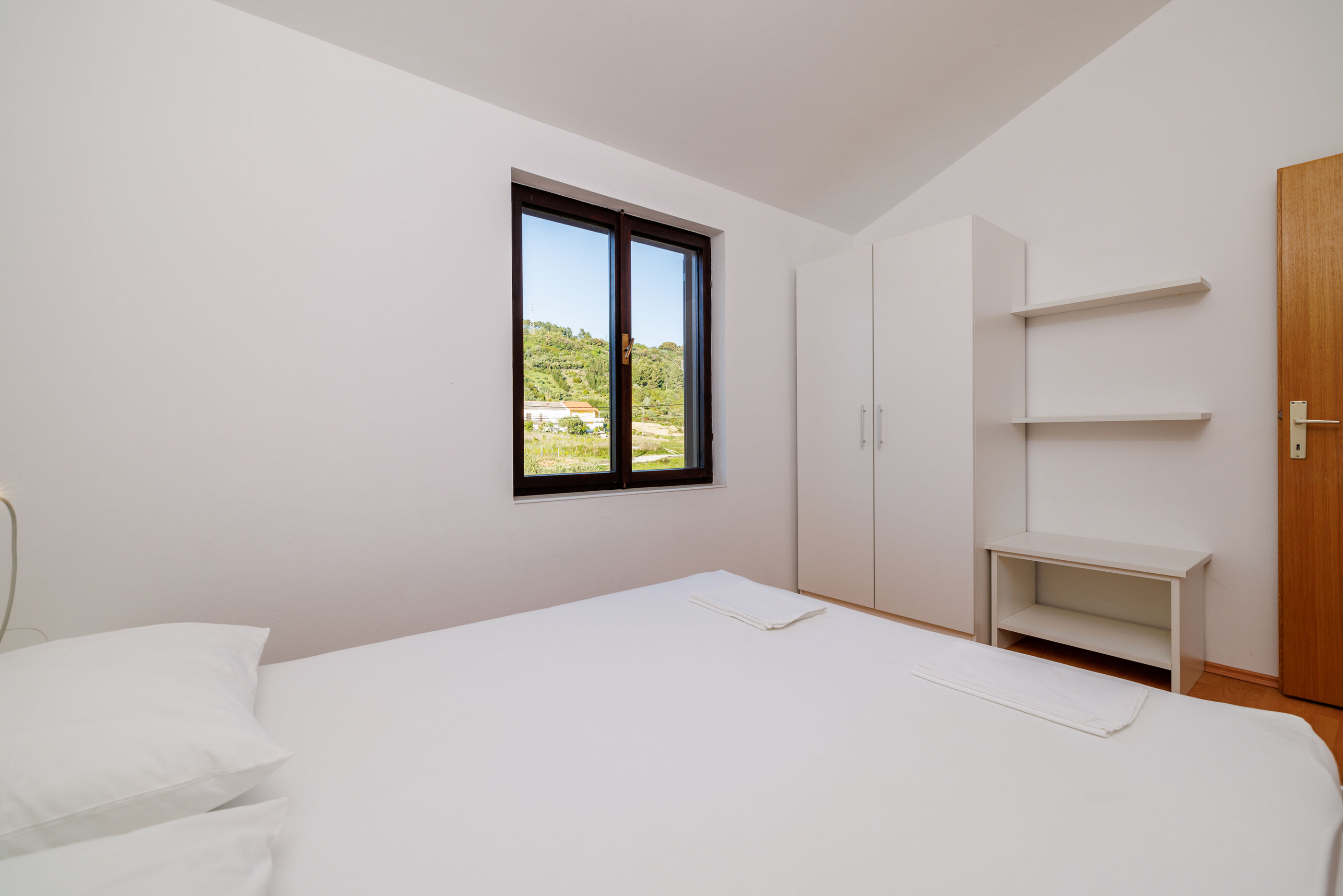 Apartments Biserka 65371-A3