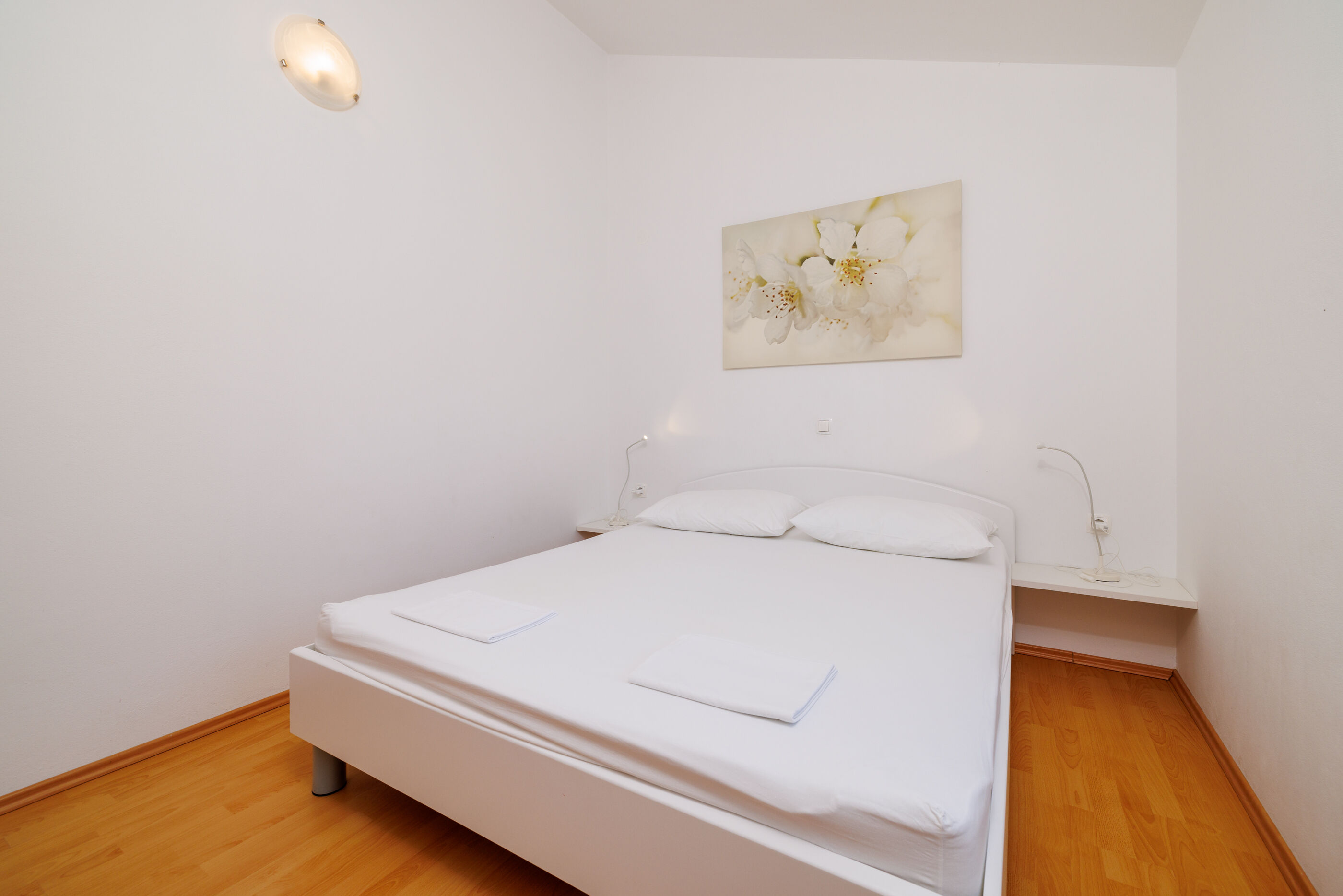 Apartments Biserka 65371-A3