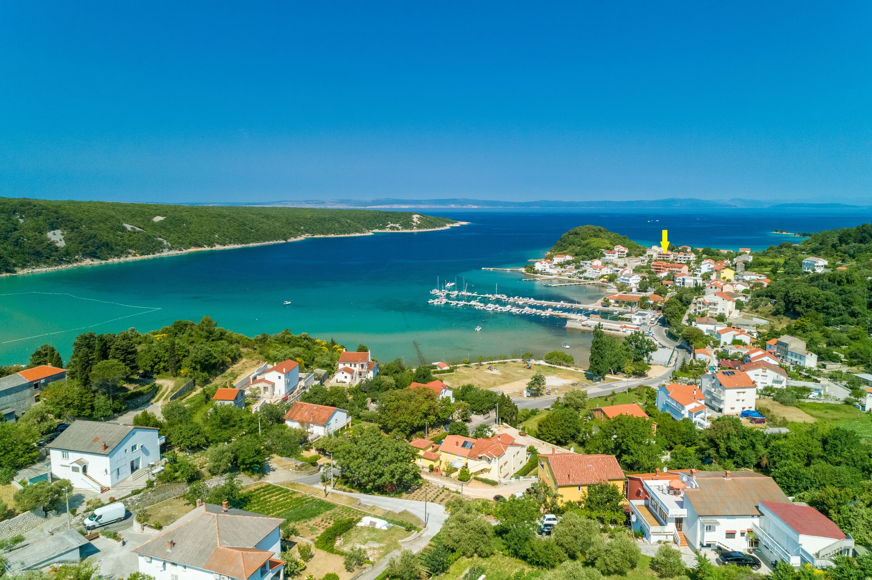 Apartment and Rooms Zora Accommodation in Rab