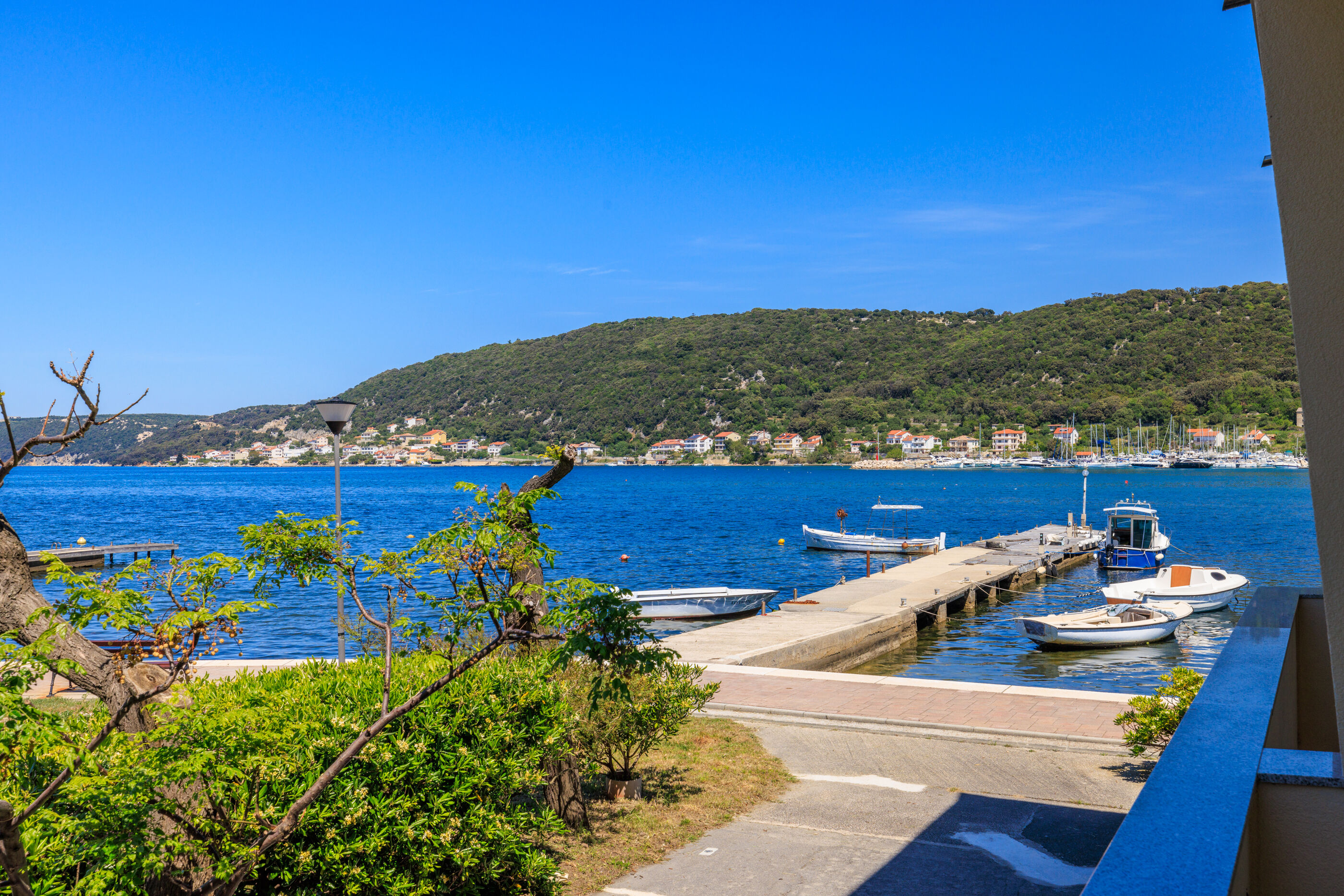 Apartments Darko by the sea 68091-A1