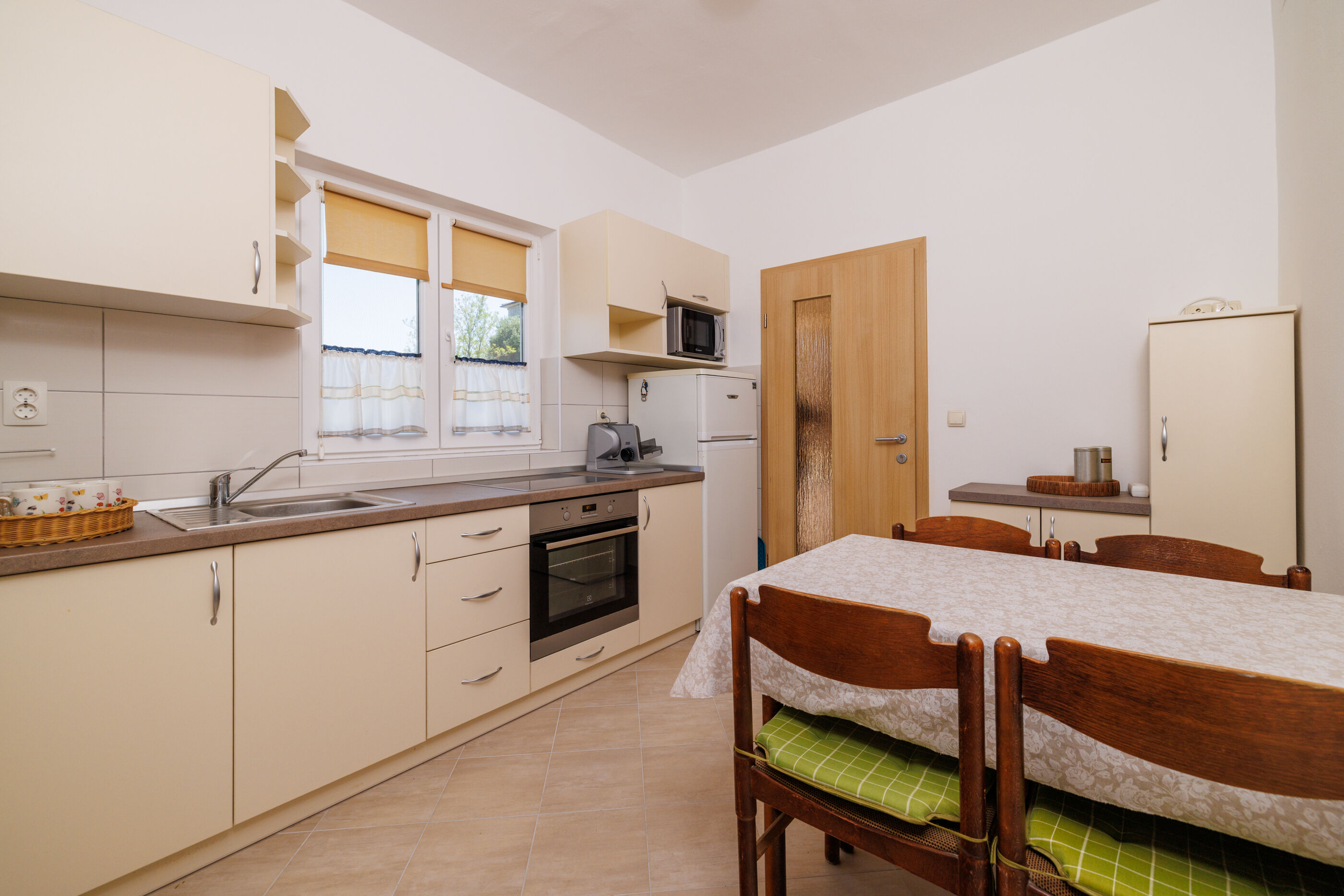 Apartments Darko by the sea 68091-A3