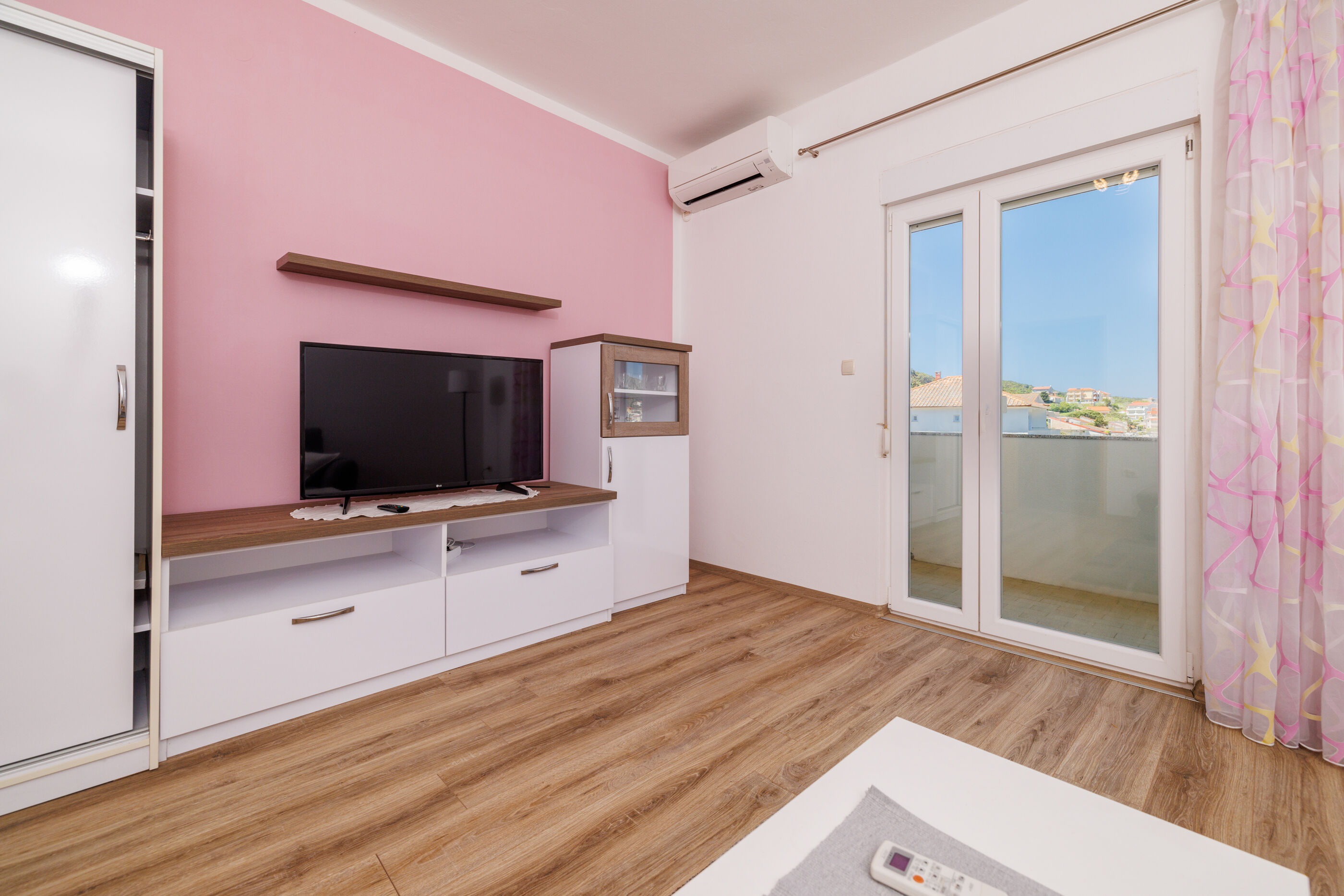 Apartments Darko by the sea 68091-A3