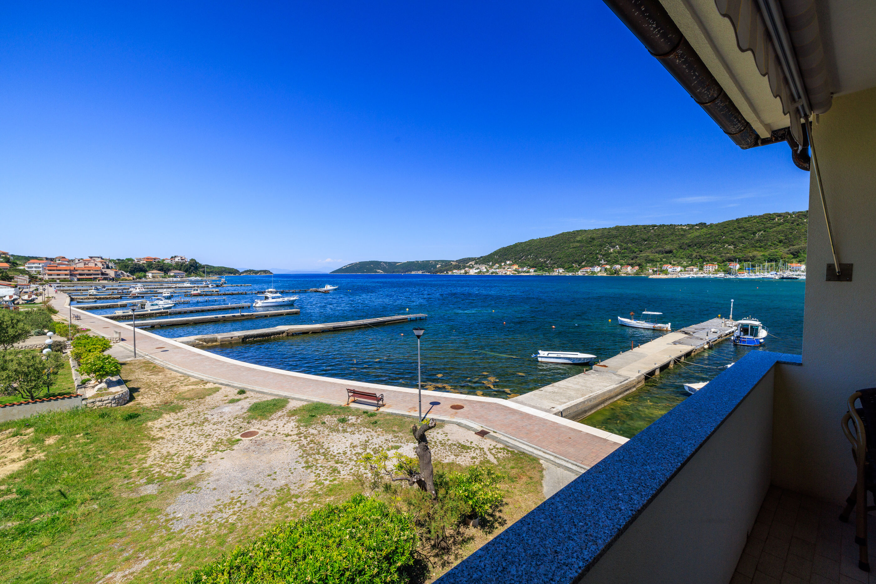 Apartments Darko by the sea 68091-A3
