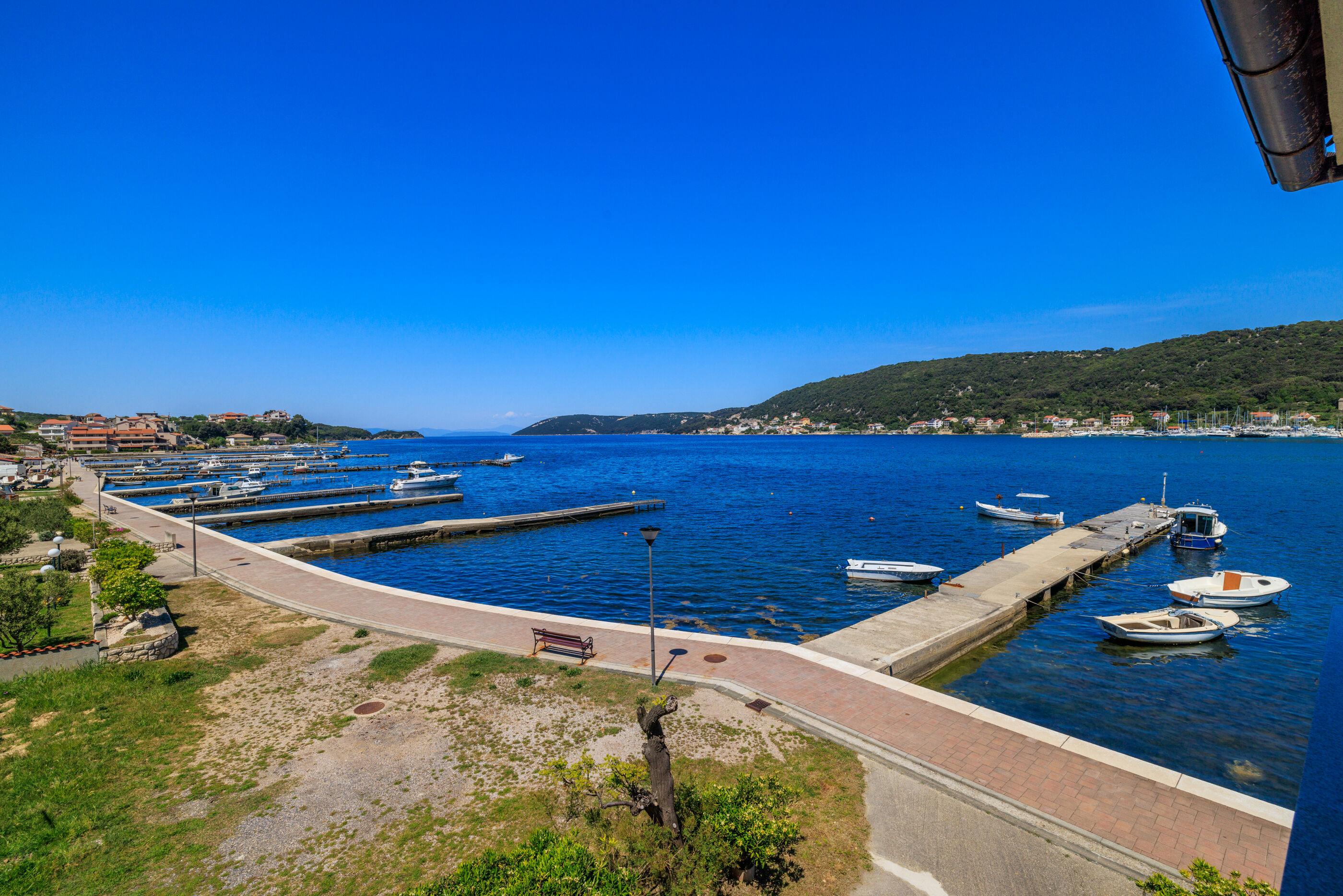 Apartments Darko by the sea 68091-A3