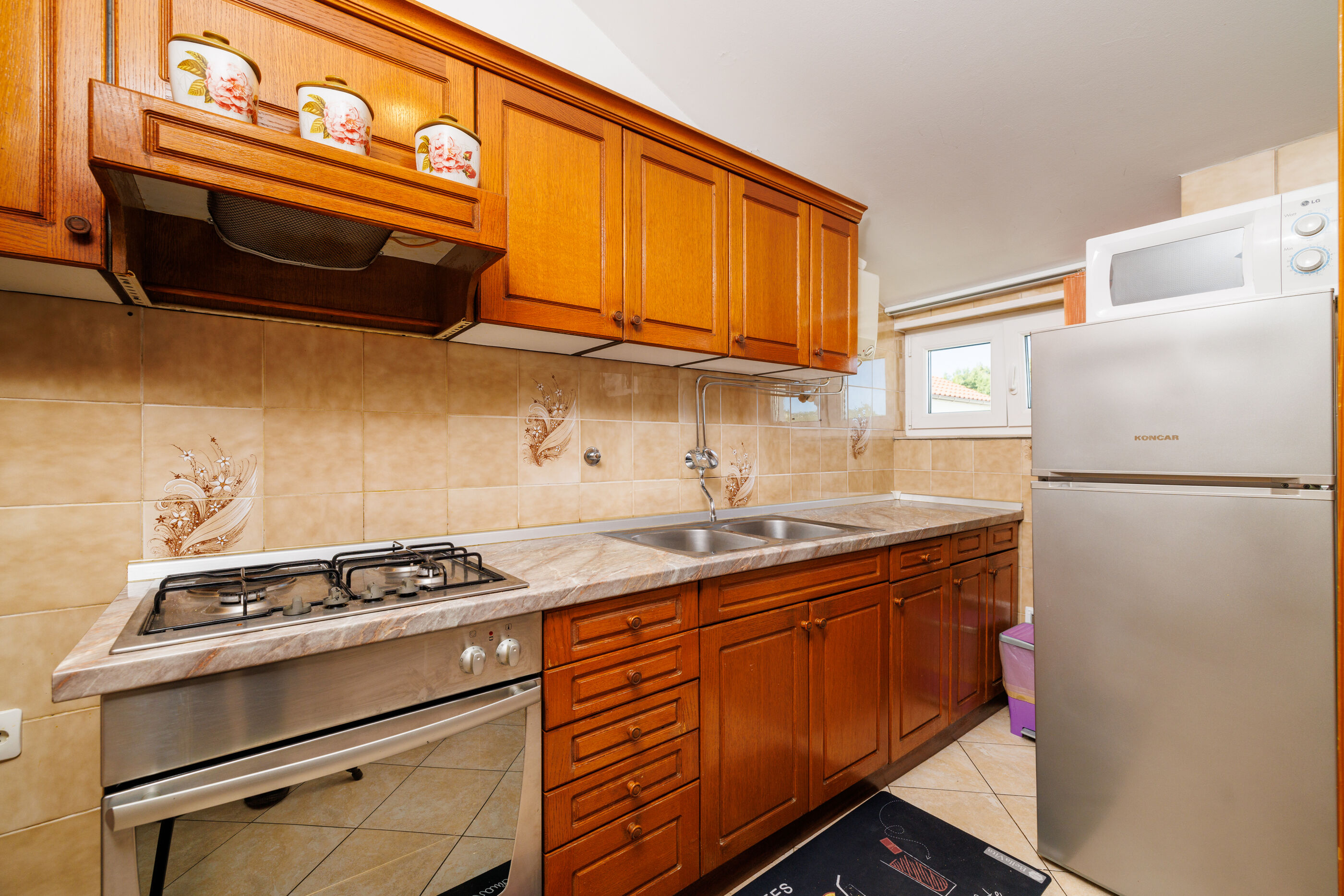 Apartments Nikolina J 98229-A2