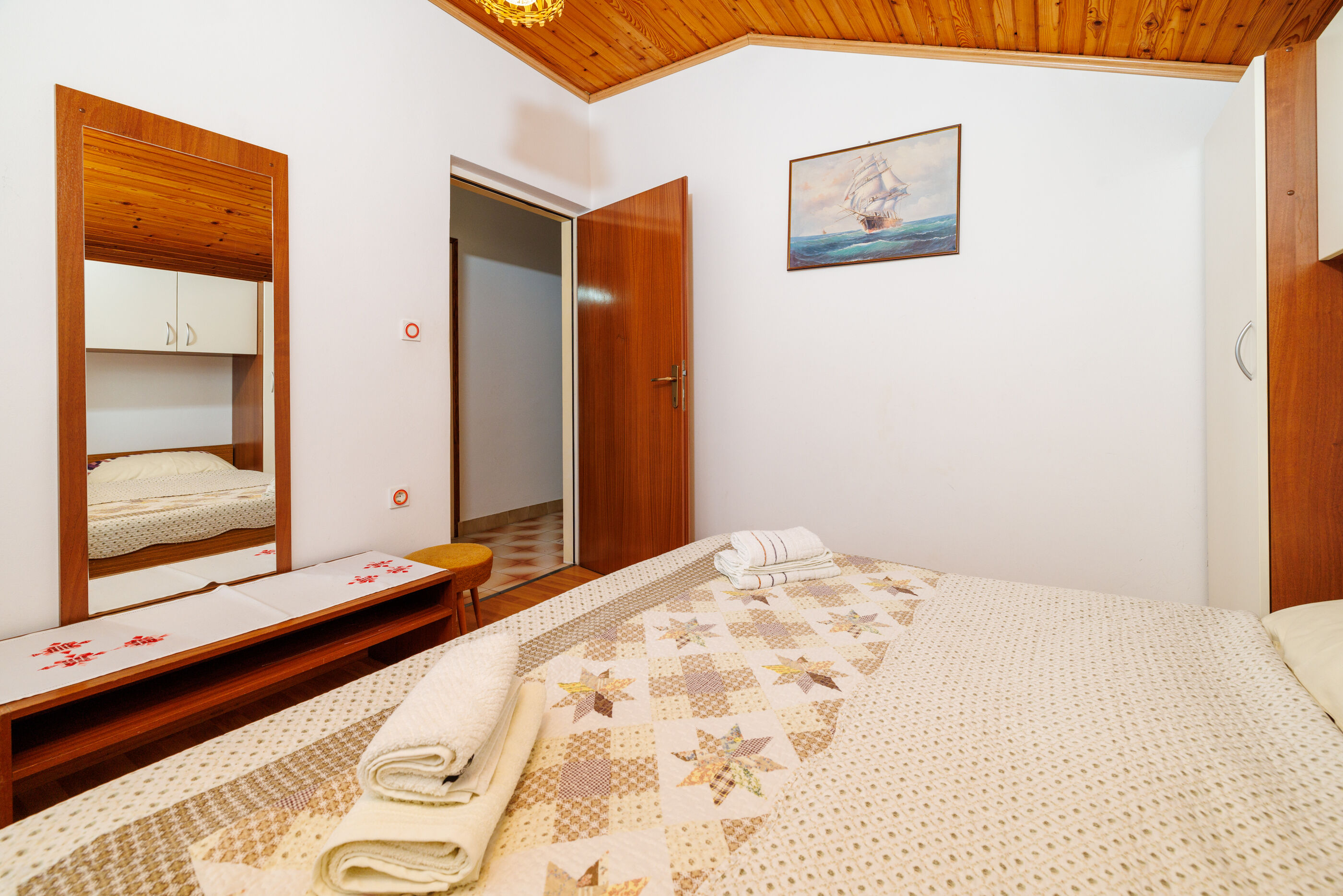 Apartments Nikolina J 98229-A2