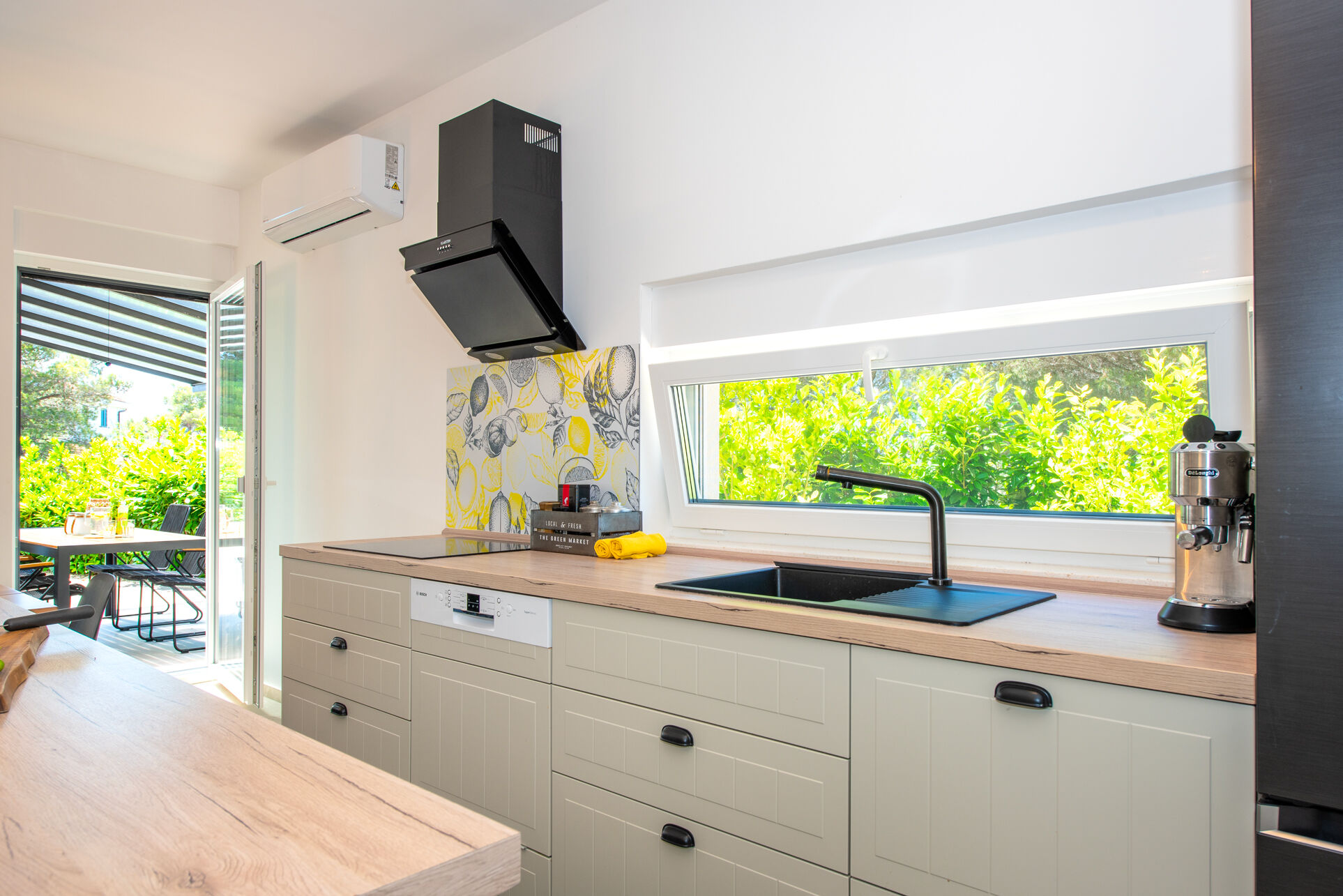 Villa Srima Beach house V0025-K1