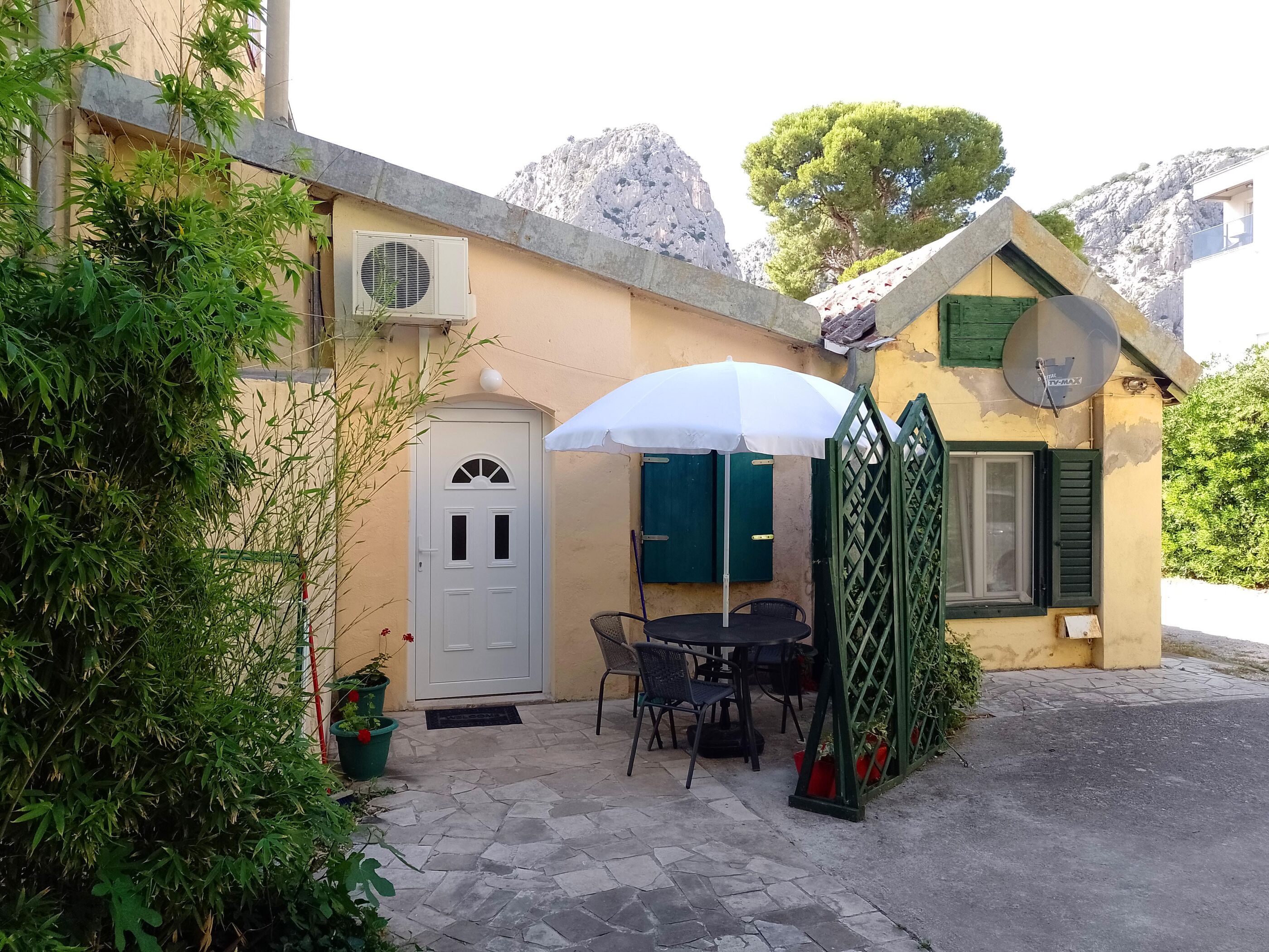 Apartments JUGO i BURA A3