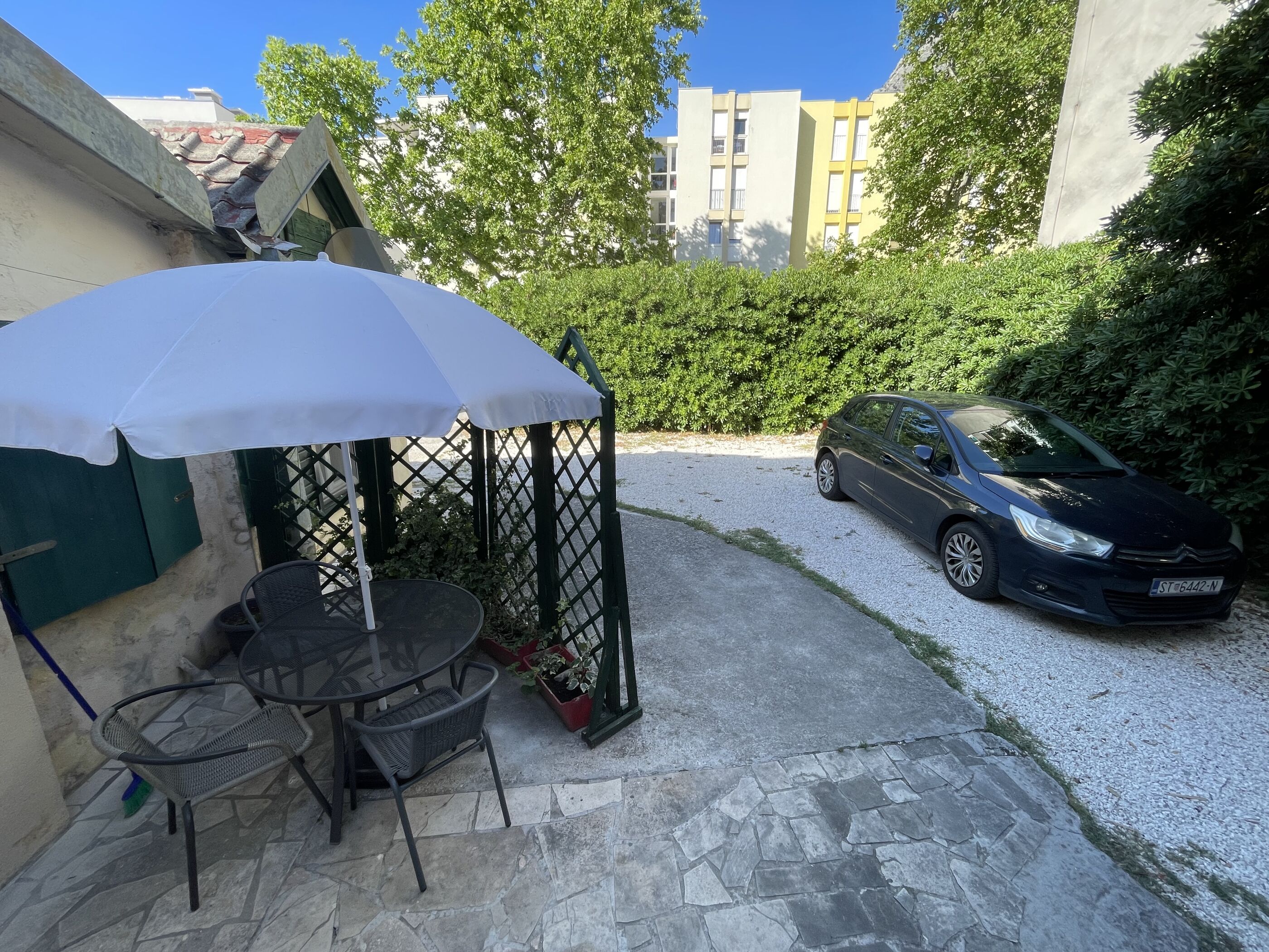 Apartments JUGO i BURA 63891-A2
