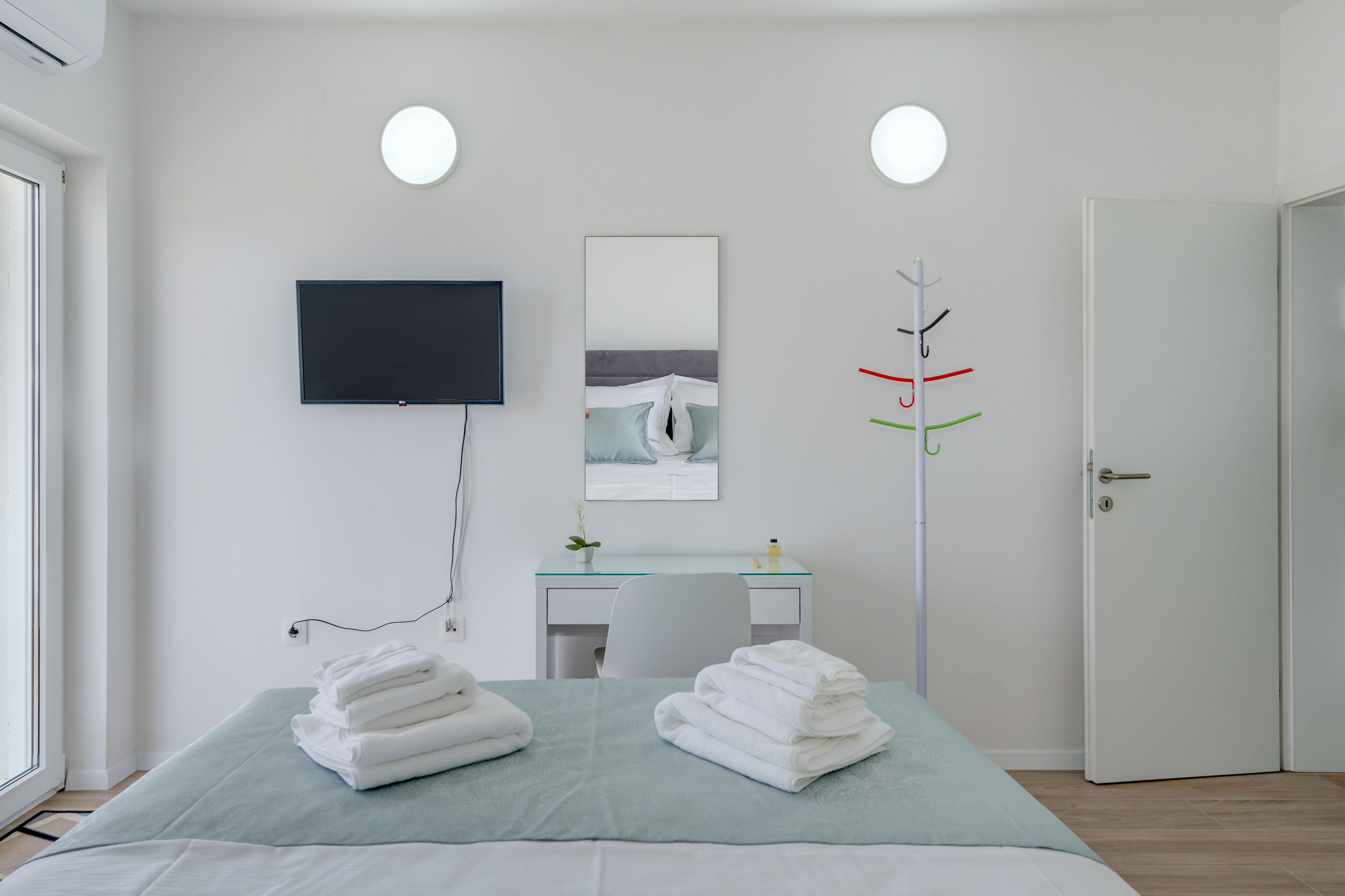 Apartments Ivan 113241-A1