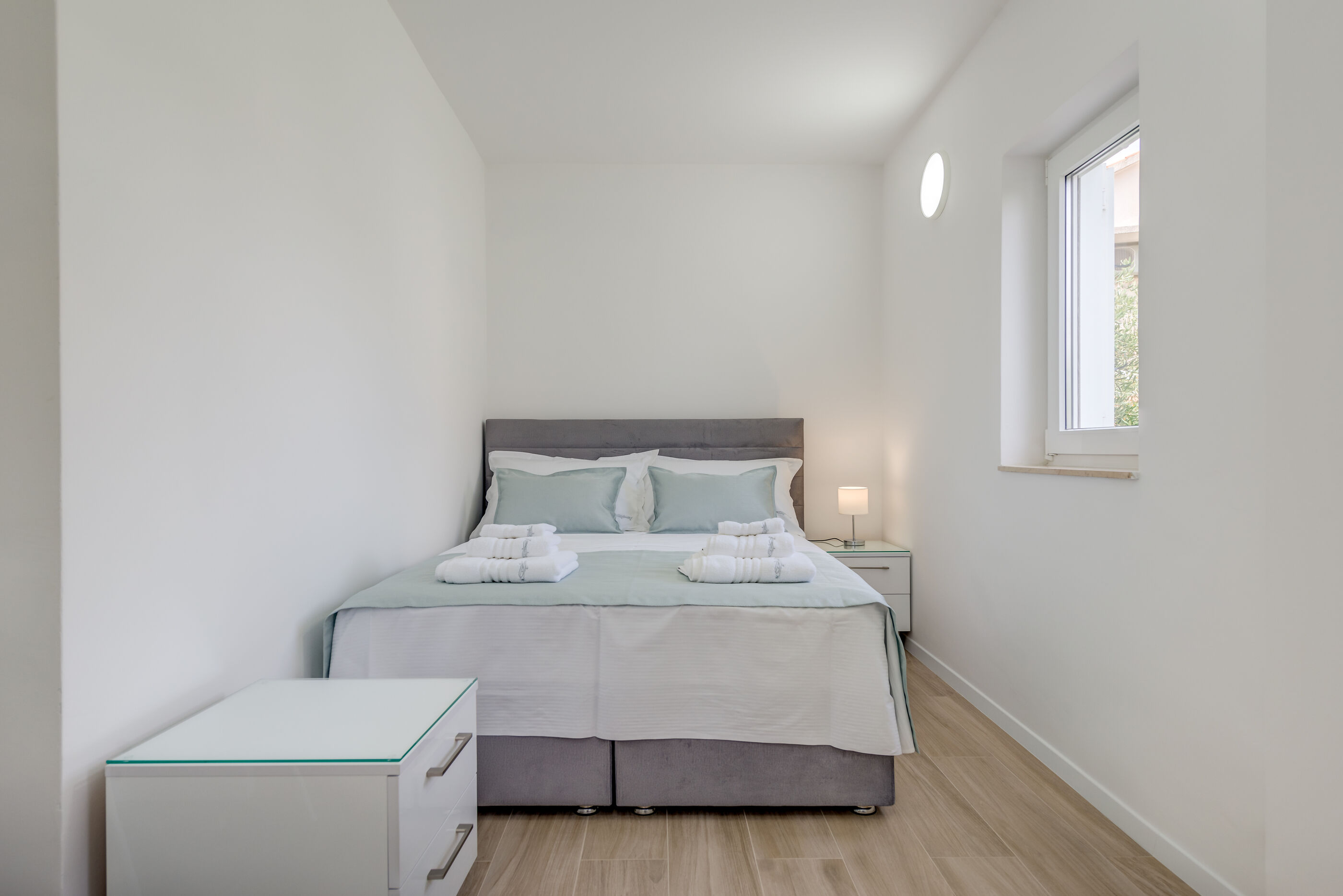 Apartments Ivan 113241-A1