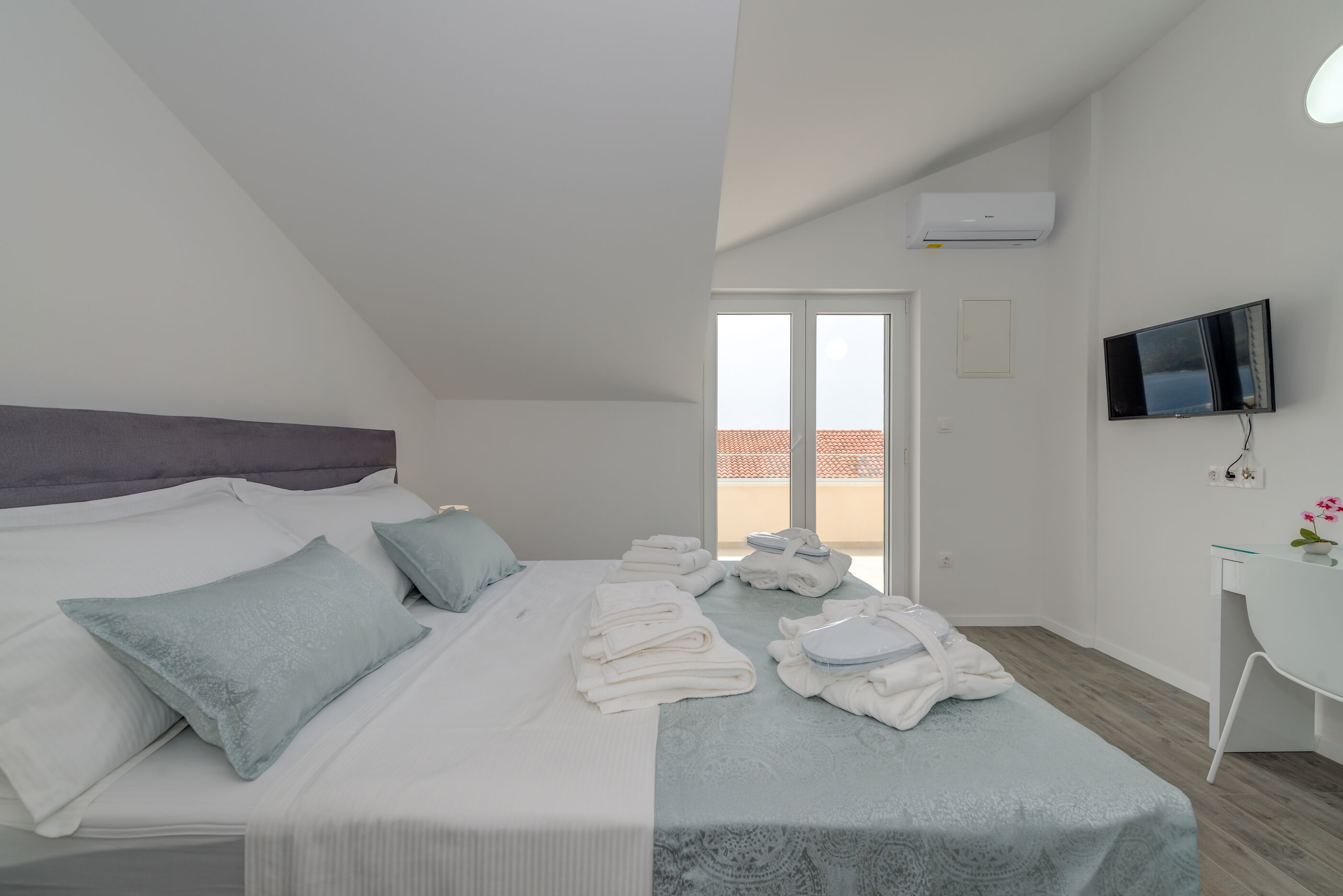 Apartments Ivan 113241-A2
