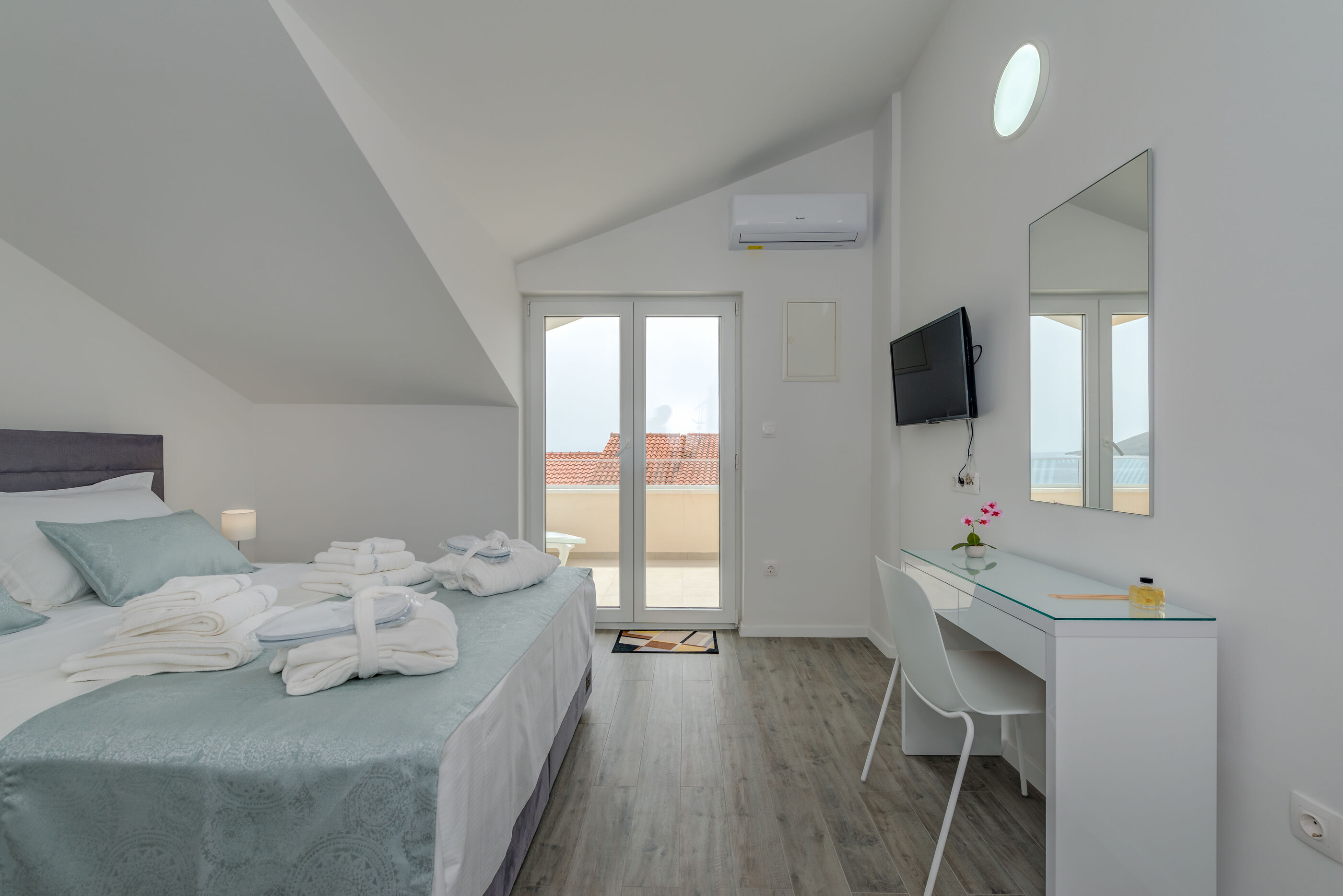 Apartments Ivan 113241-A2