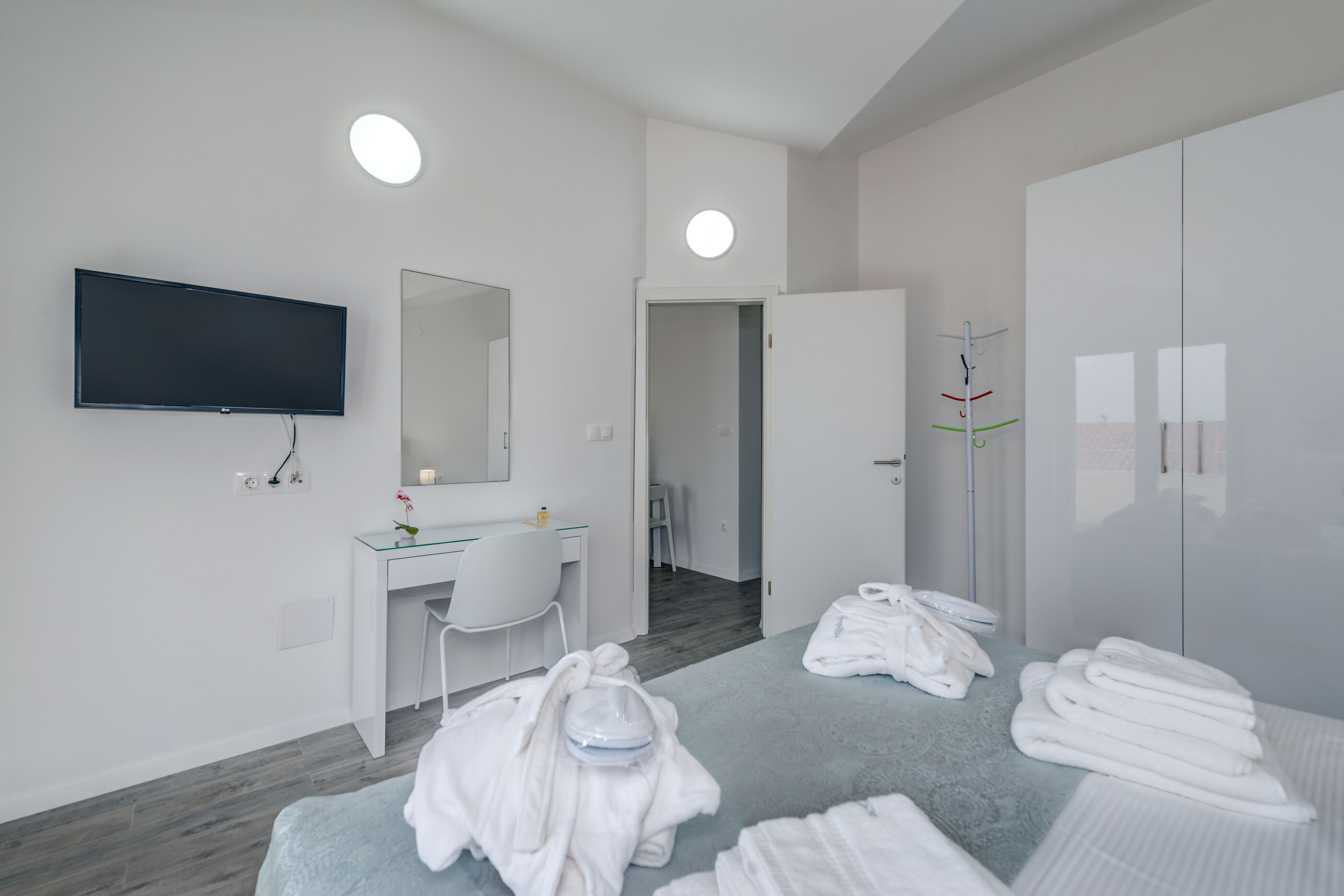 Apartments Ivan 113241-A2