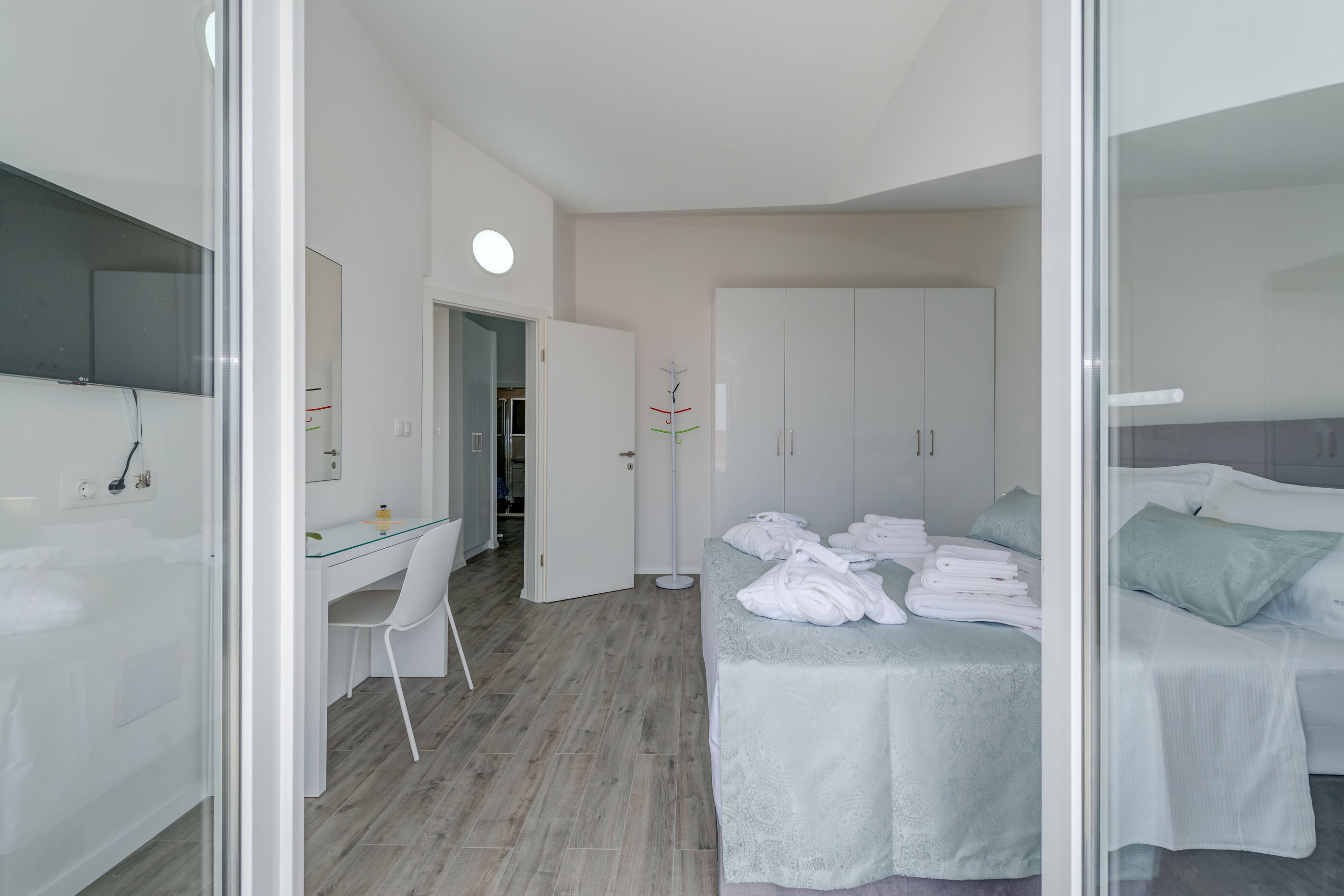 Apartments Ivan 113241-A2