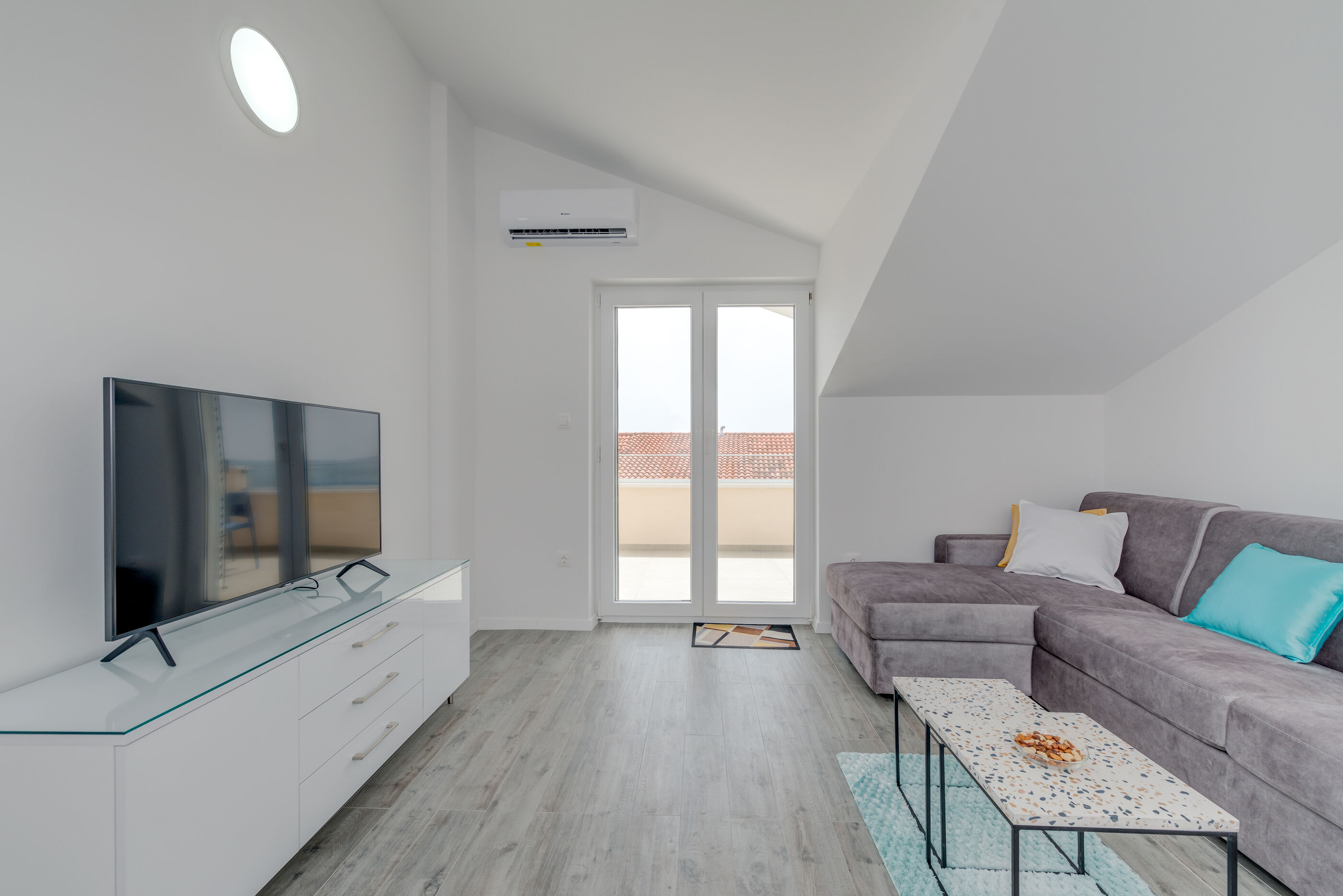 Apartments Ivan 113241-A2