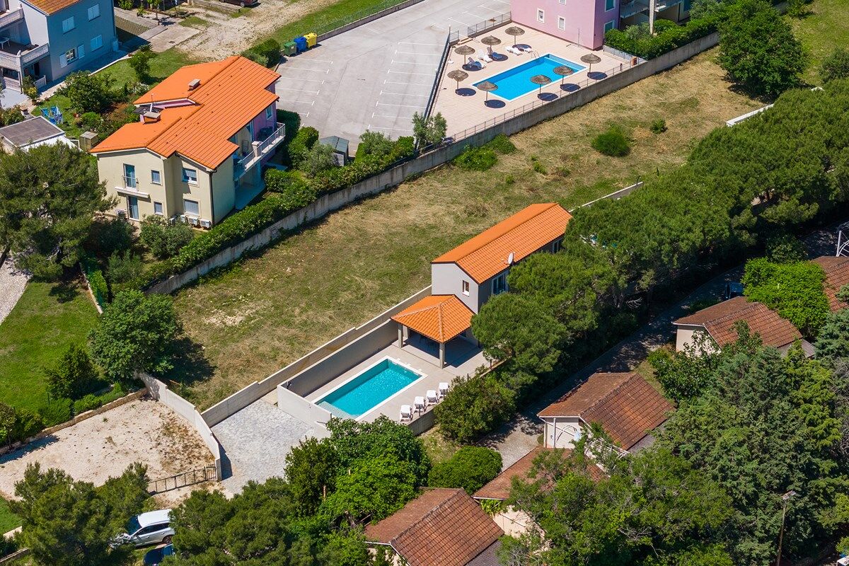 Villa Fratello 74283-K1
