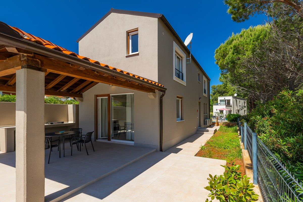 Villa Fratello 74283-K1