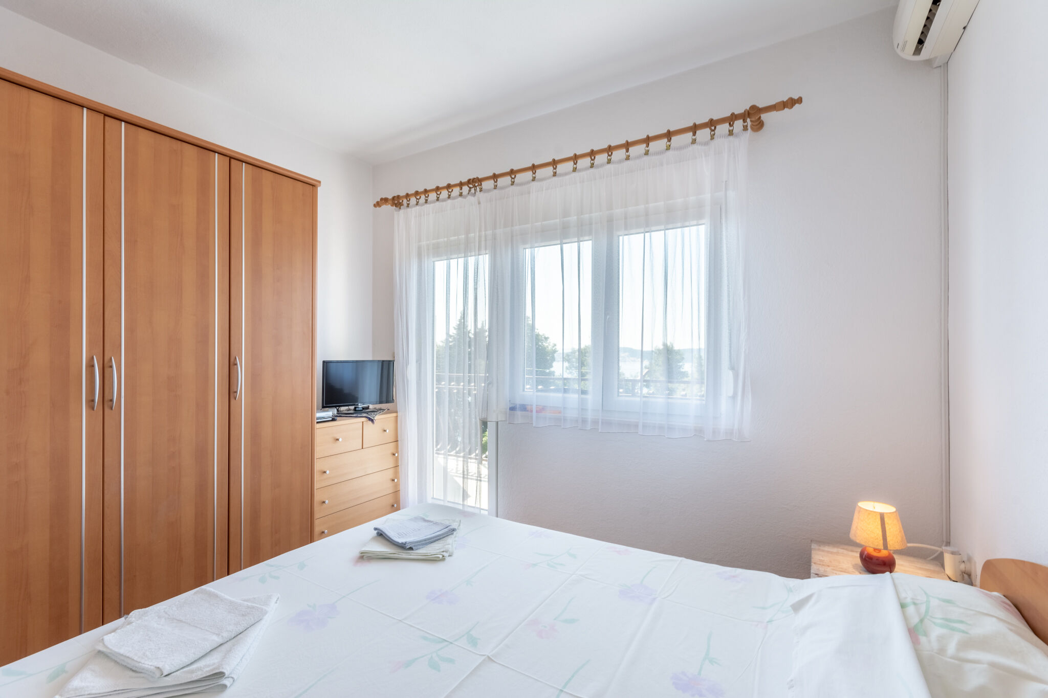 Apartments Mirjana 113351-A1